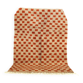 Tapis Beni Ouarain à damier taupe et terracotta