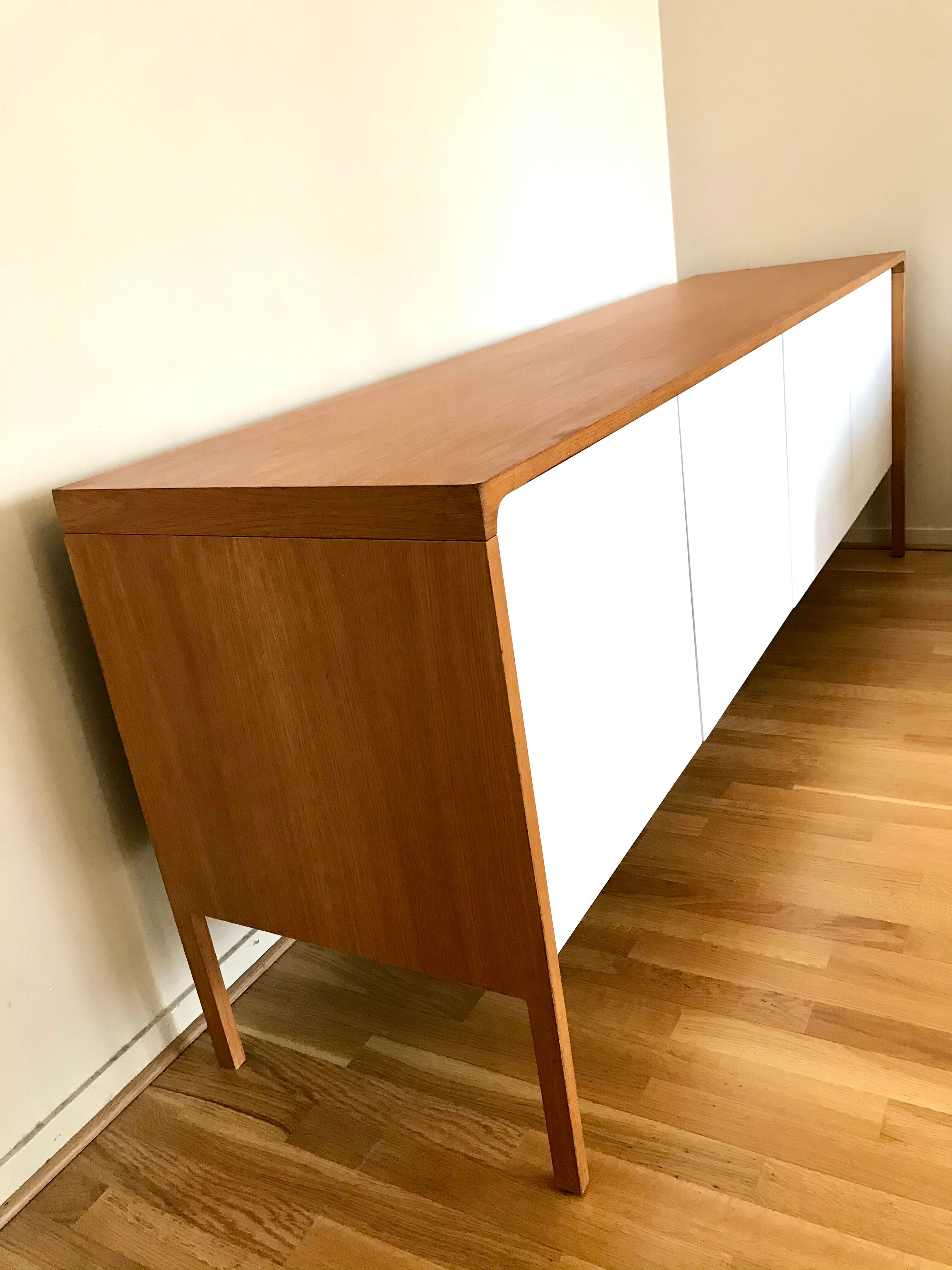 Terence Woodgate's enfilade for PuntMobles