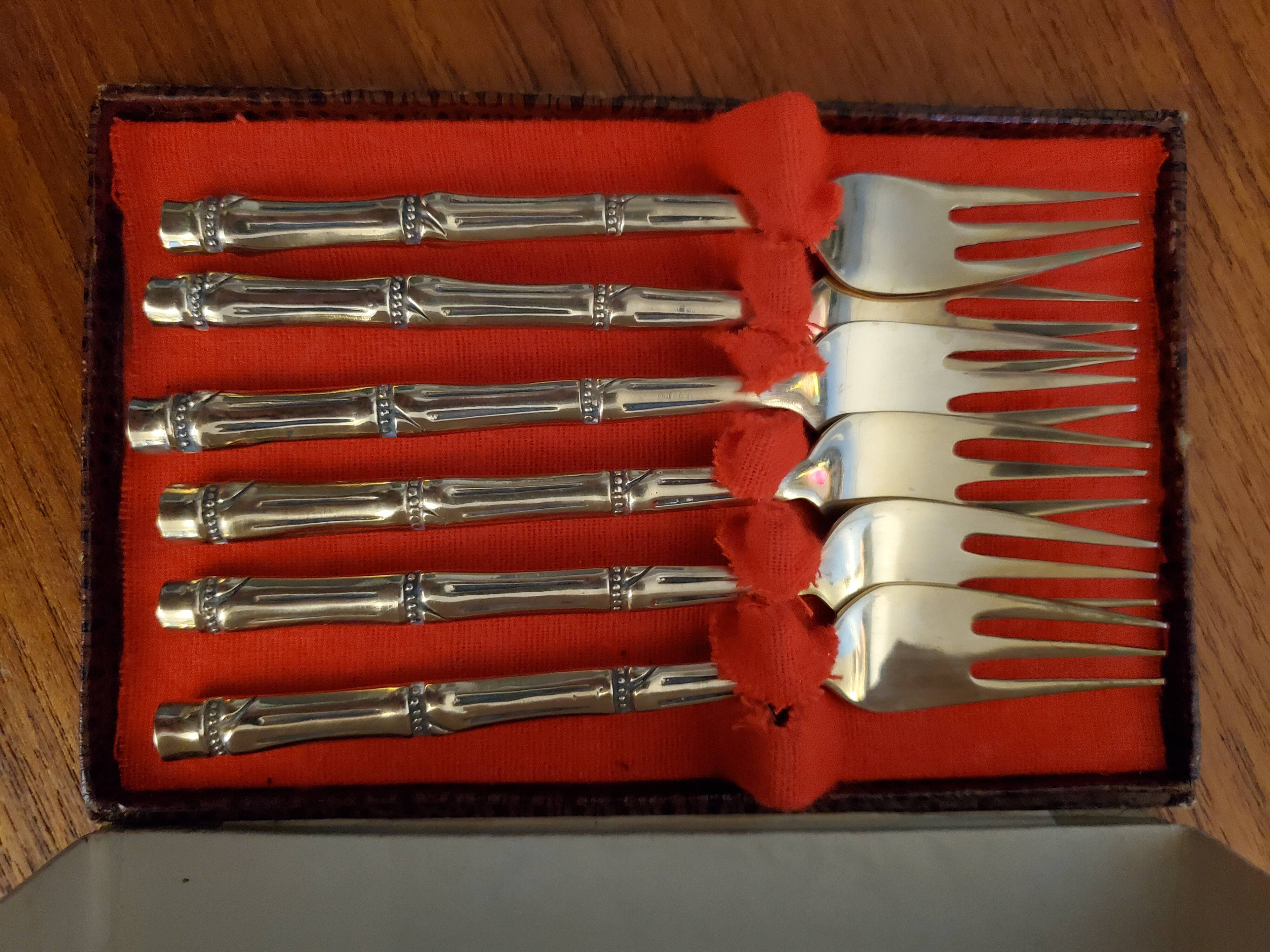 Dessert forks