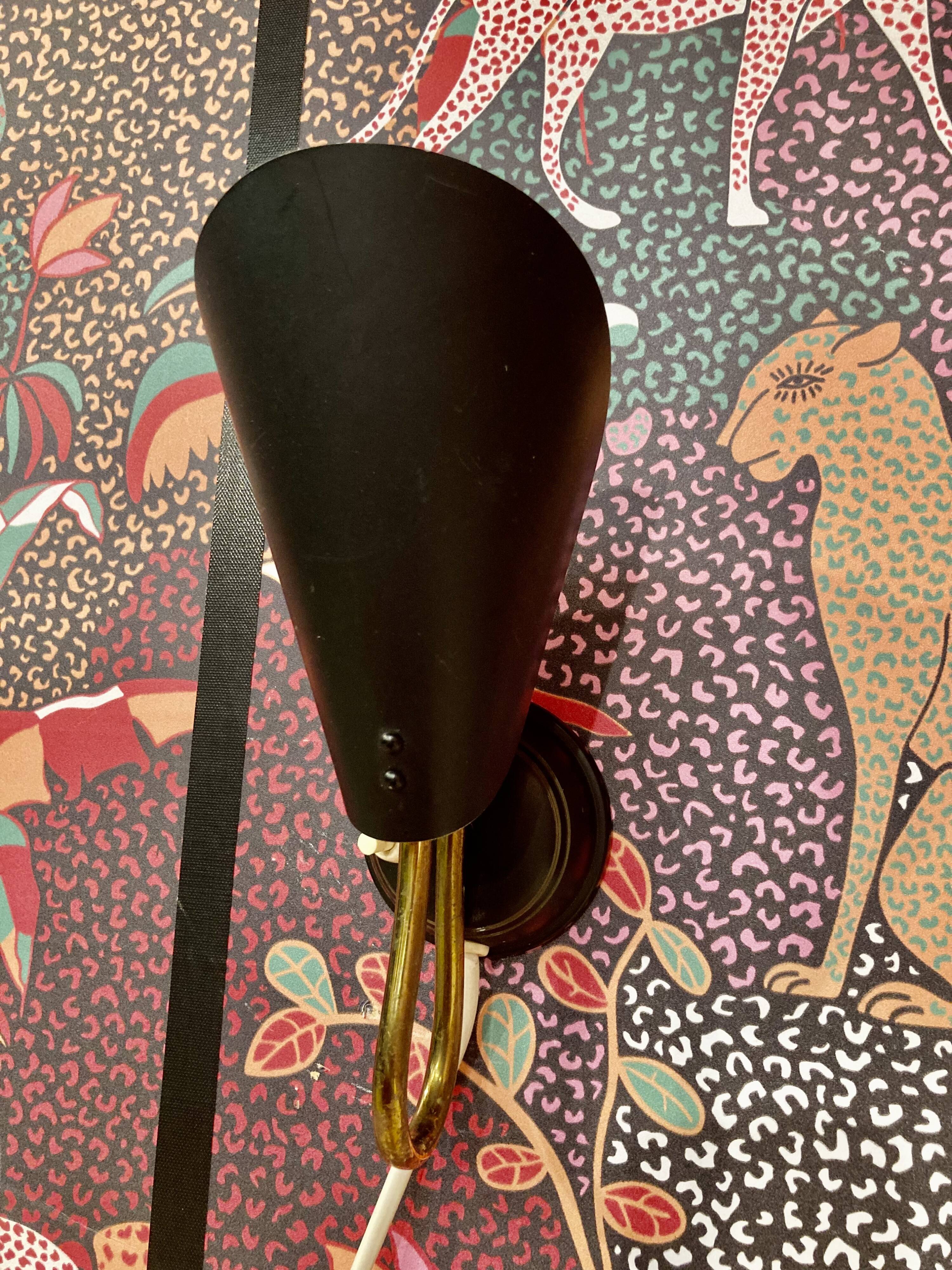 ELEGANT SCANDINAVIAN DESIGN WALL LIGHT 1950.