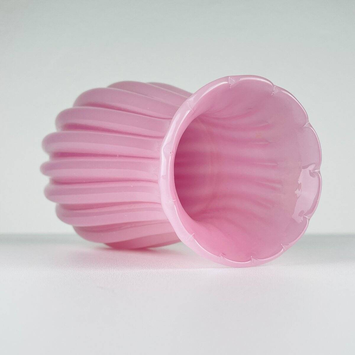 Vintage pink vase attributed to Archimede Seguso, Italy, 1950s.