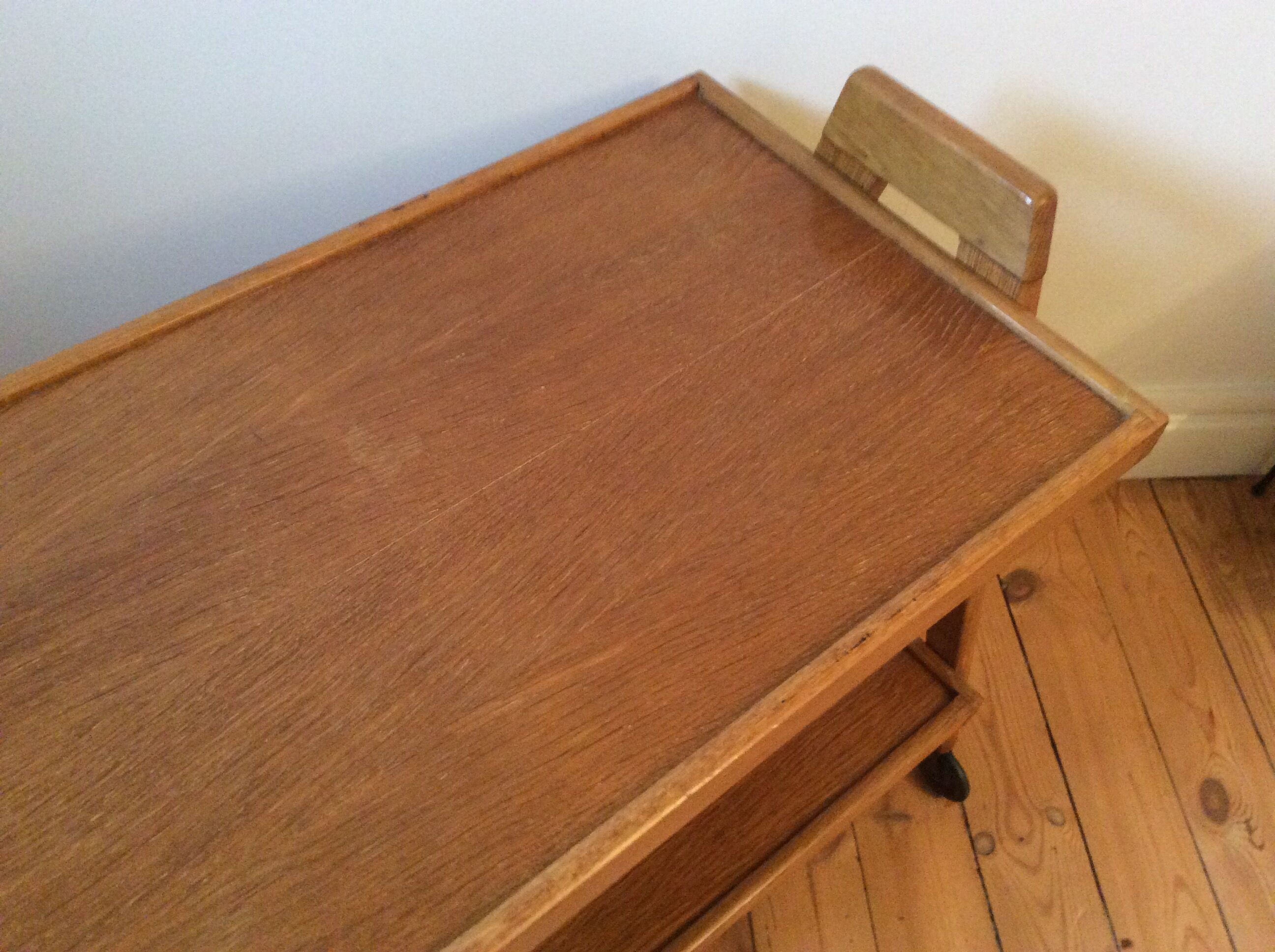 Service or table low vintage