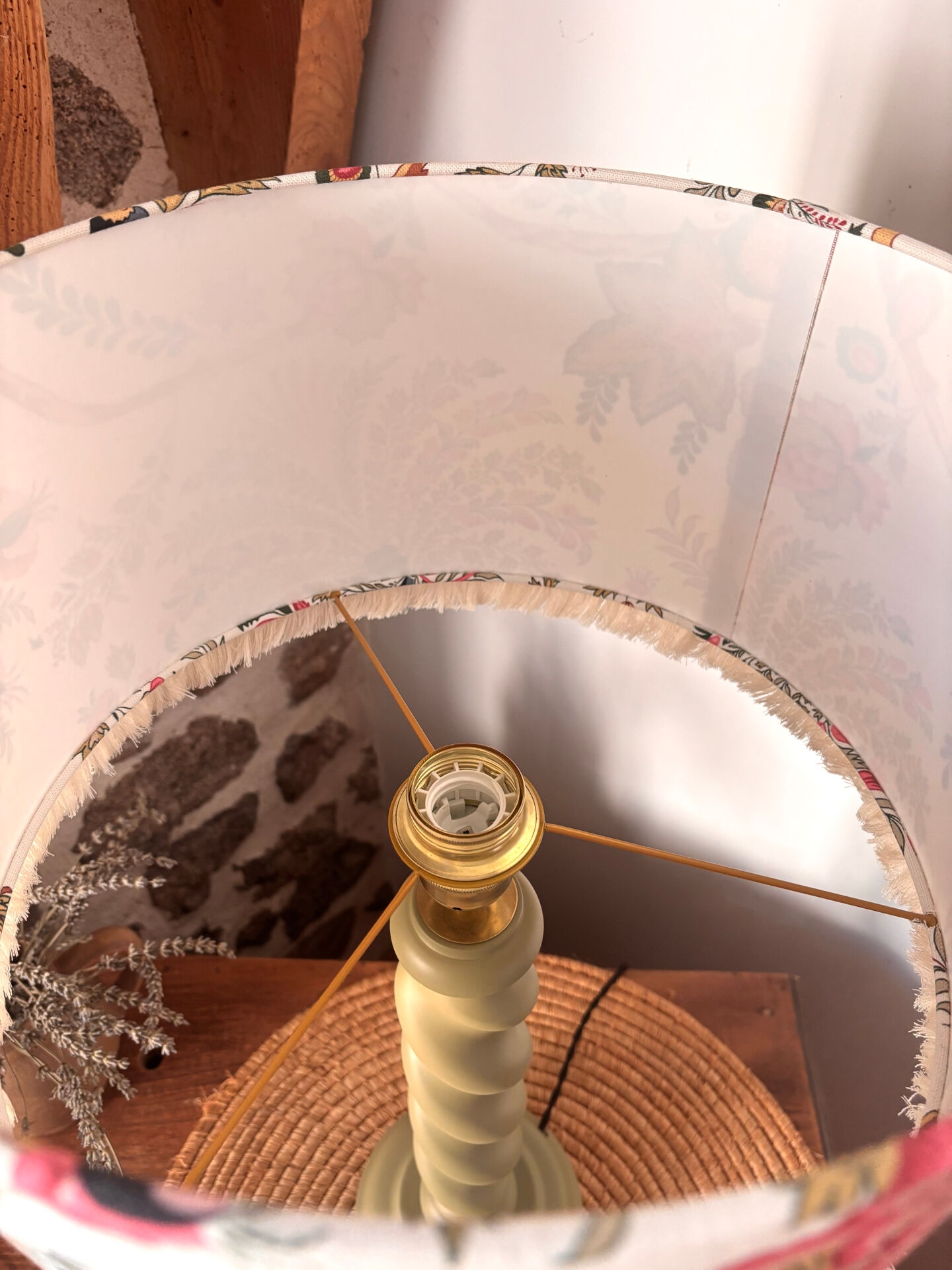 Lampe vintage torsadée – abat-jour indienne fait main
