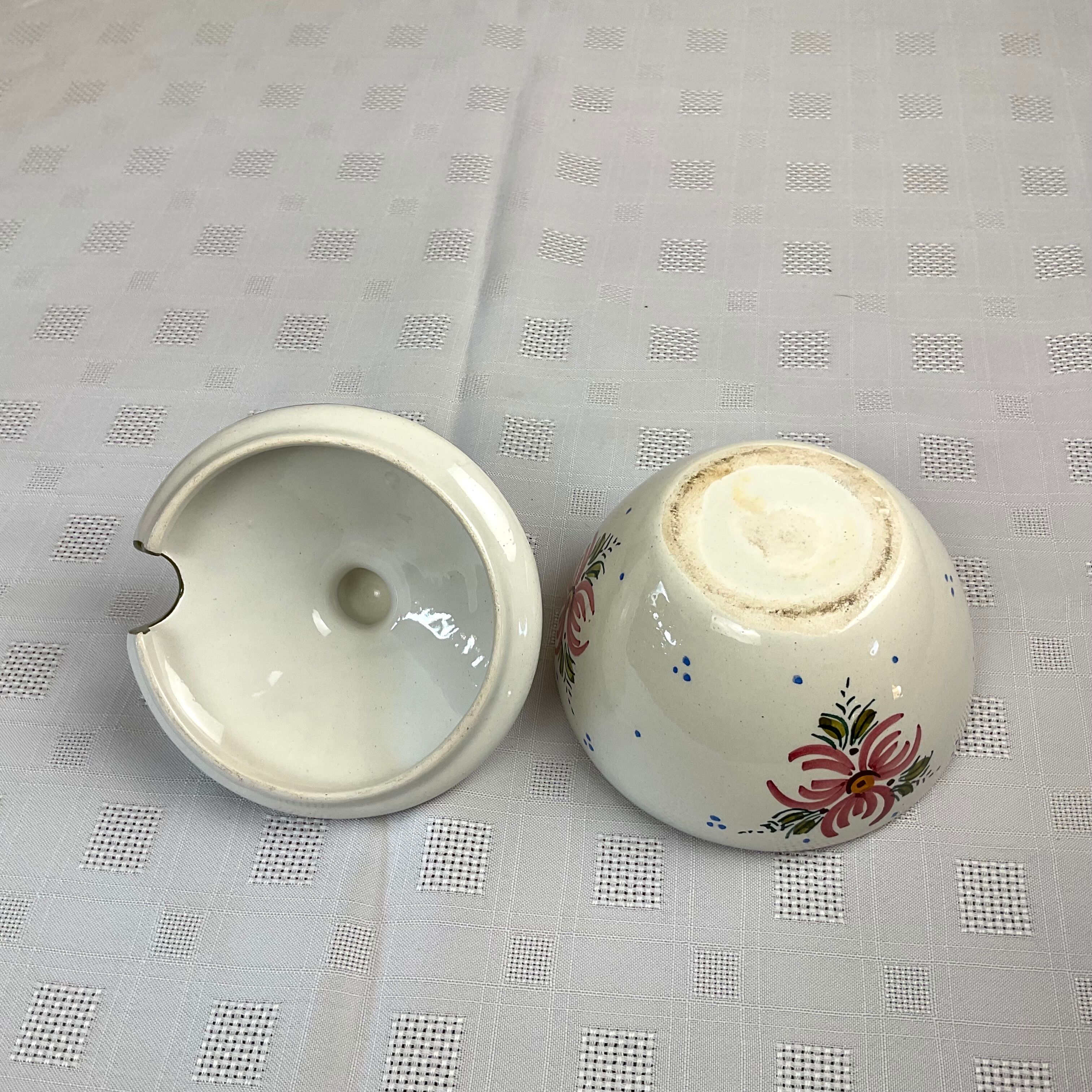 Ceramic jam/sugar bowl country style
