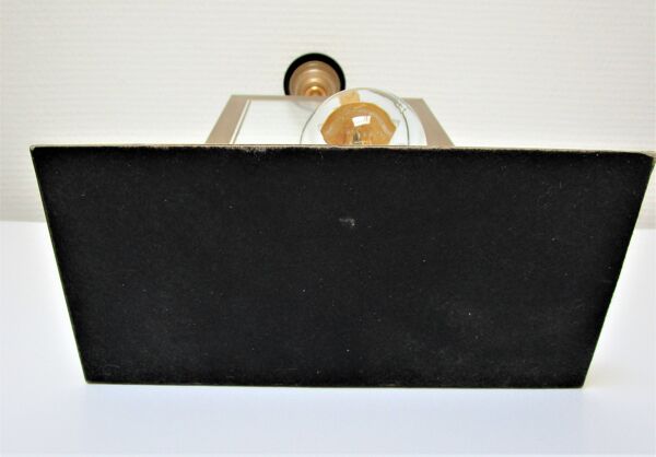 Lampe ''pomme'' le dauphin verre métal doré