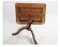 Table d’appoint sur un pilier en acajou des années 1850