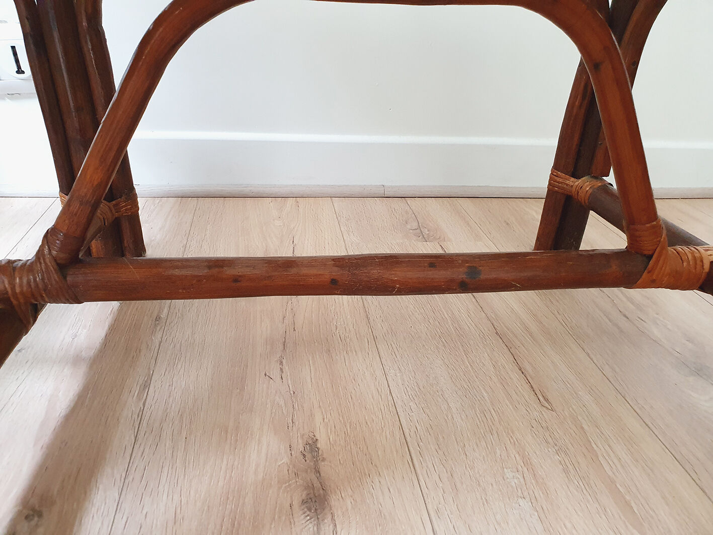 Fauteuil avec tablette en rotin & bambou - vintage