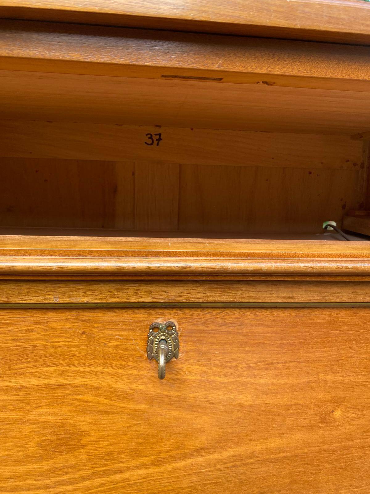 Secretary with drop-leaf in Louis XVI style, made of solid wood and brass, desk/commode.
