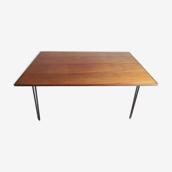 Extendable Danish style table with hairpin feet, for 6/8 people