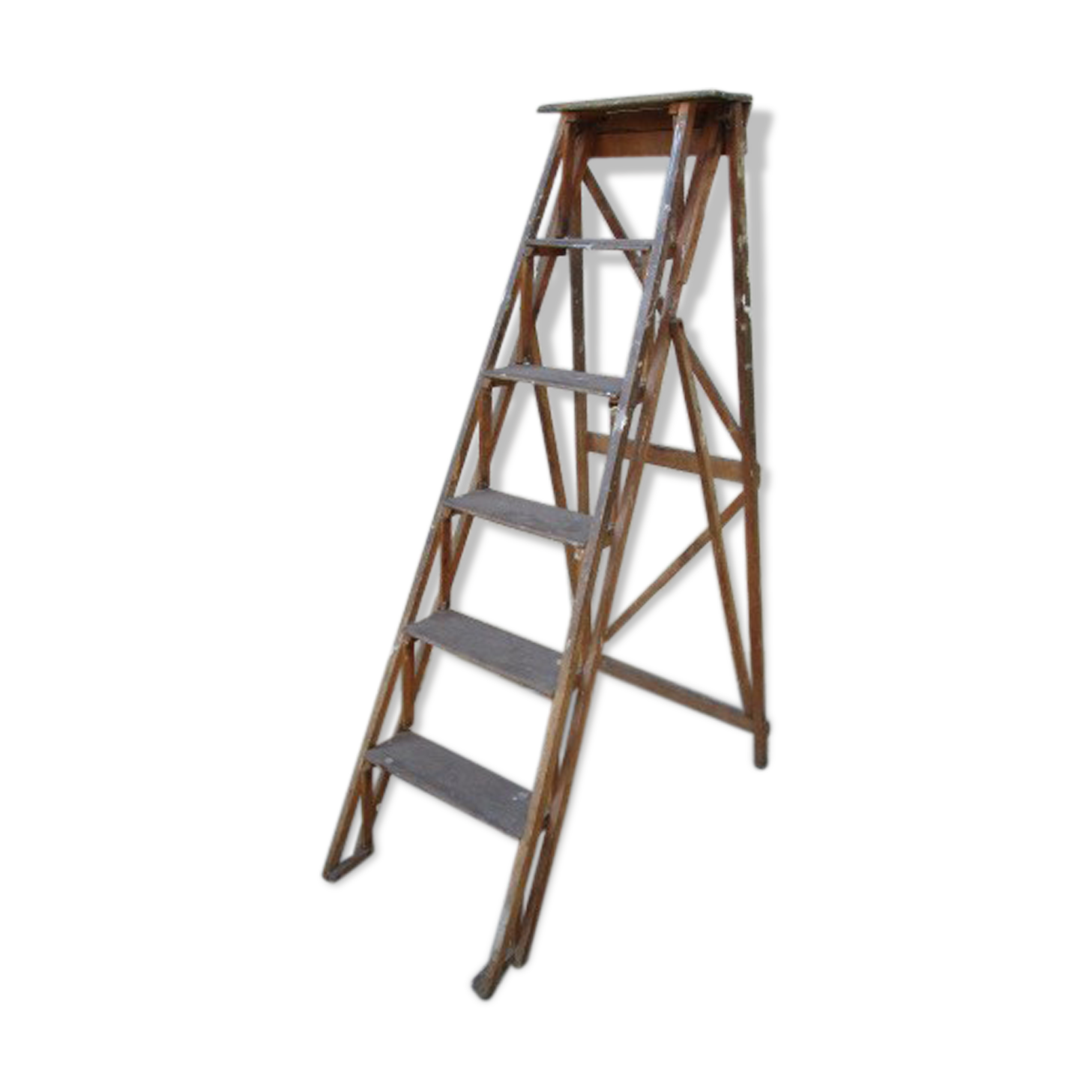 Former painter wooden stepladder