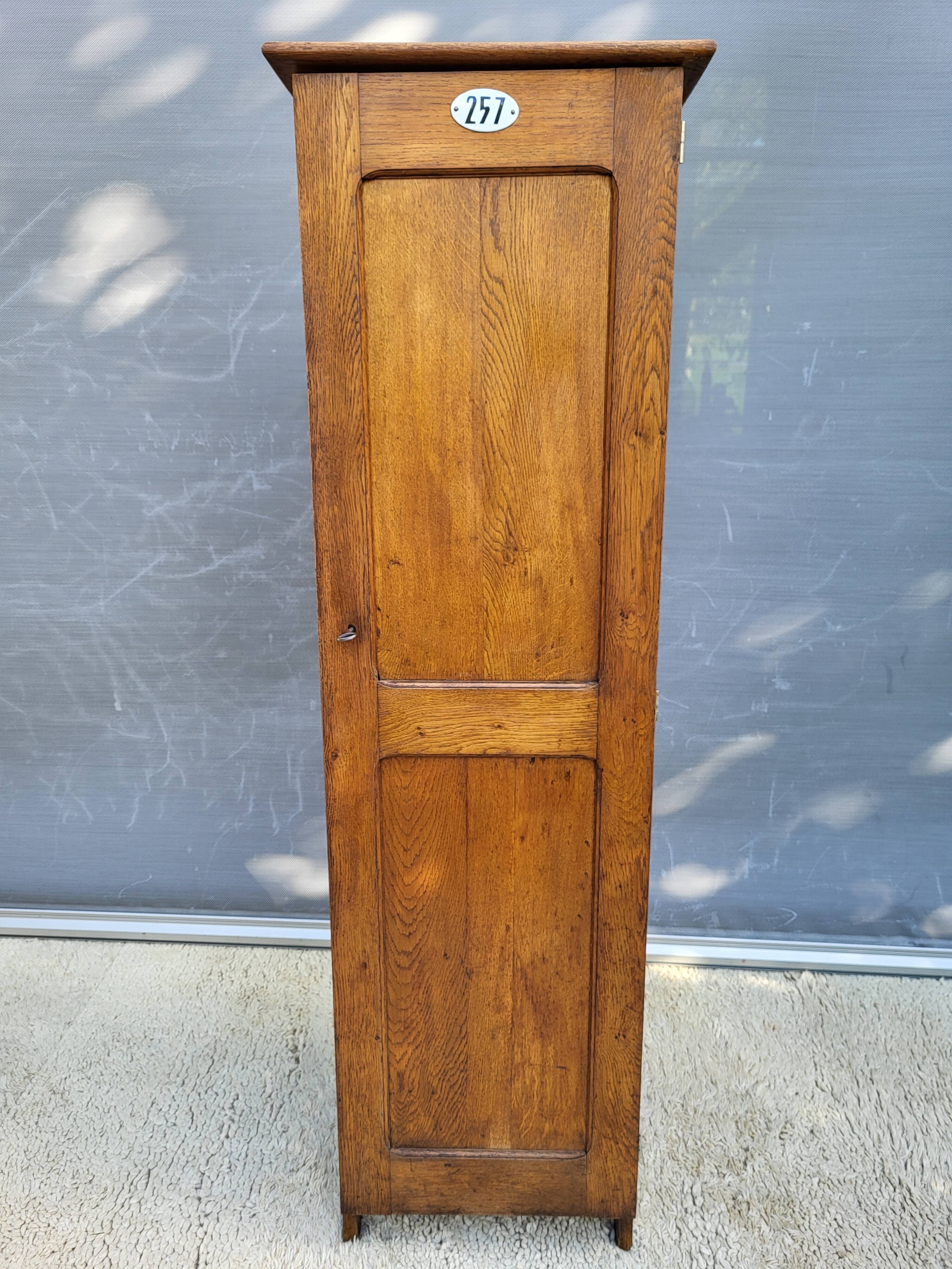 Trade furniture 257 Art Deco bookcase 1925