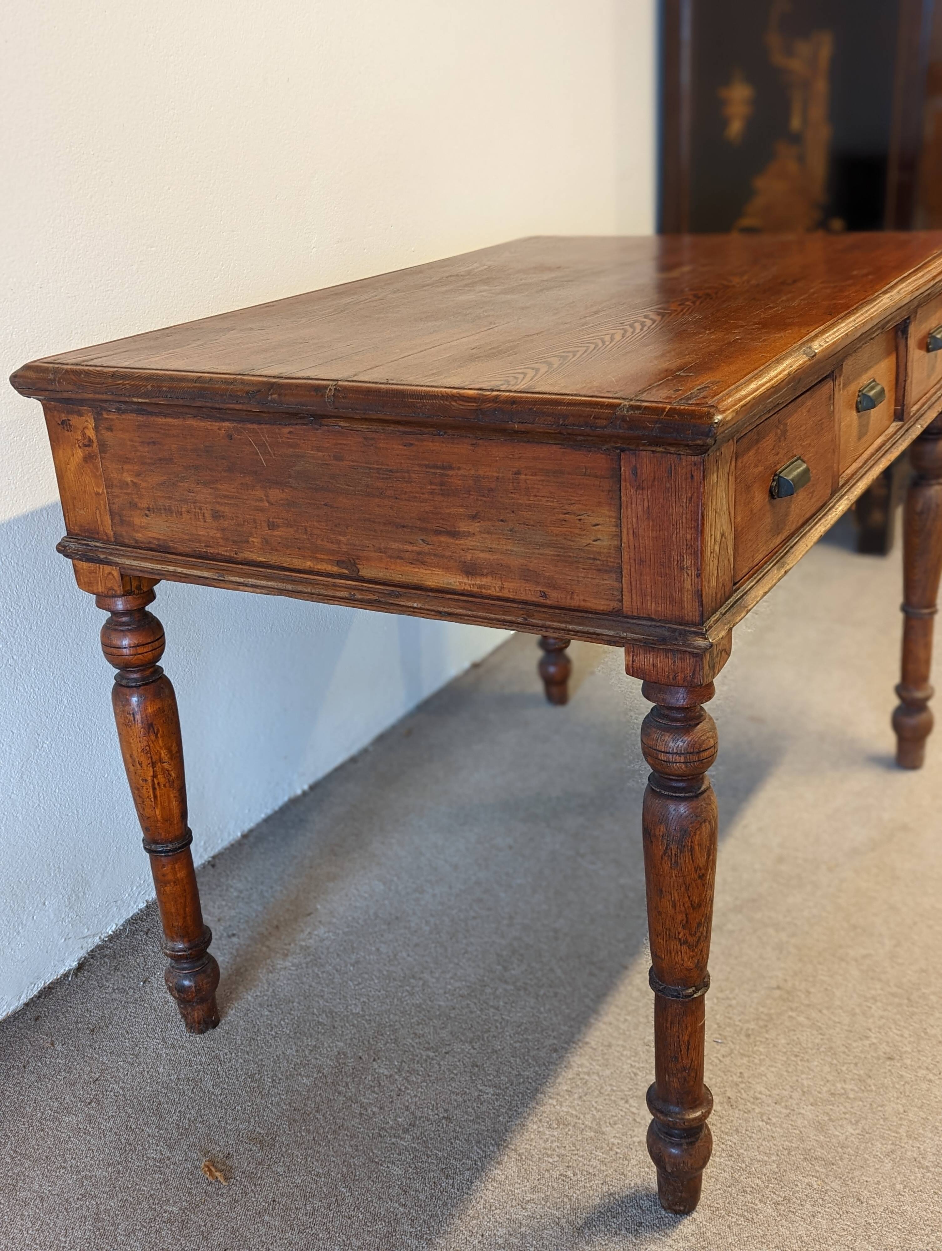 Early 20th century pine desk table