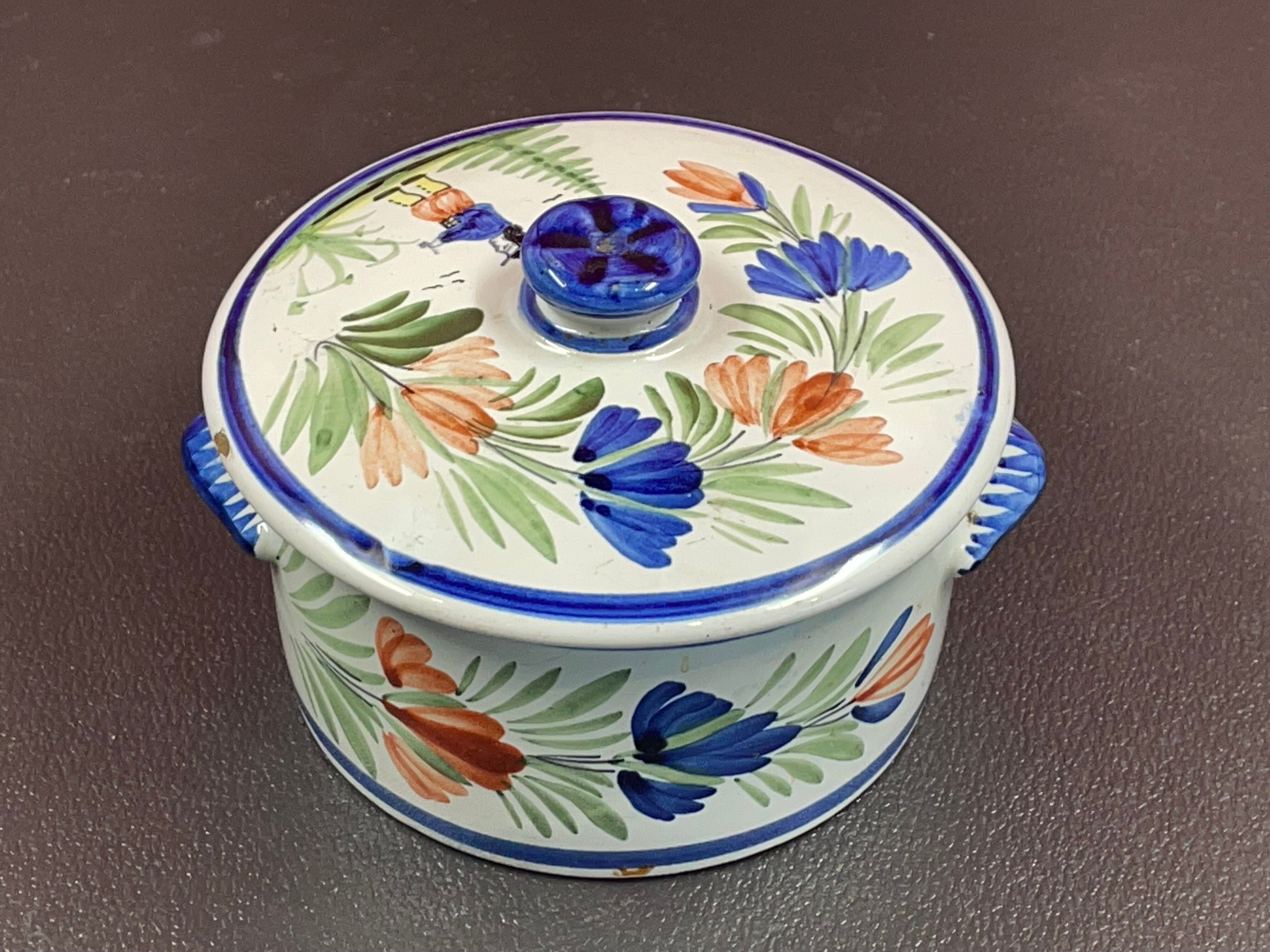 Quimper covered sugar pot Manufacture HB Quimper H 7,5 cm diameter 13 cm