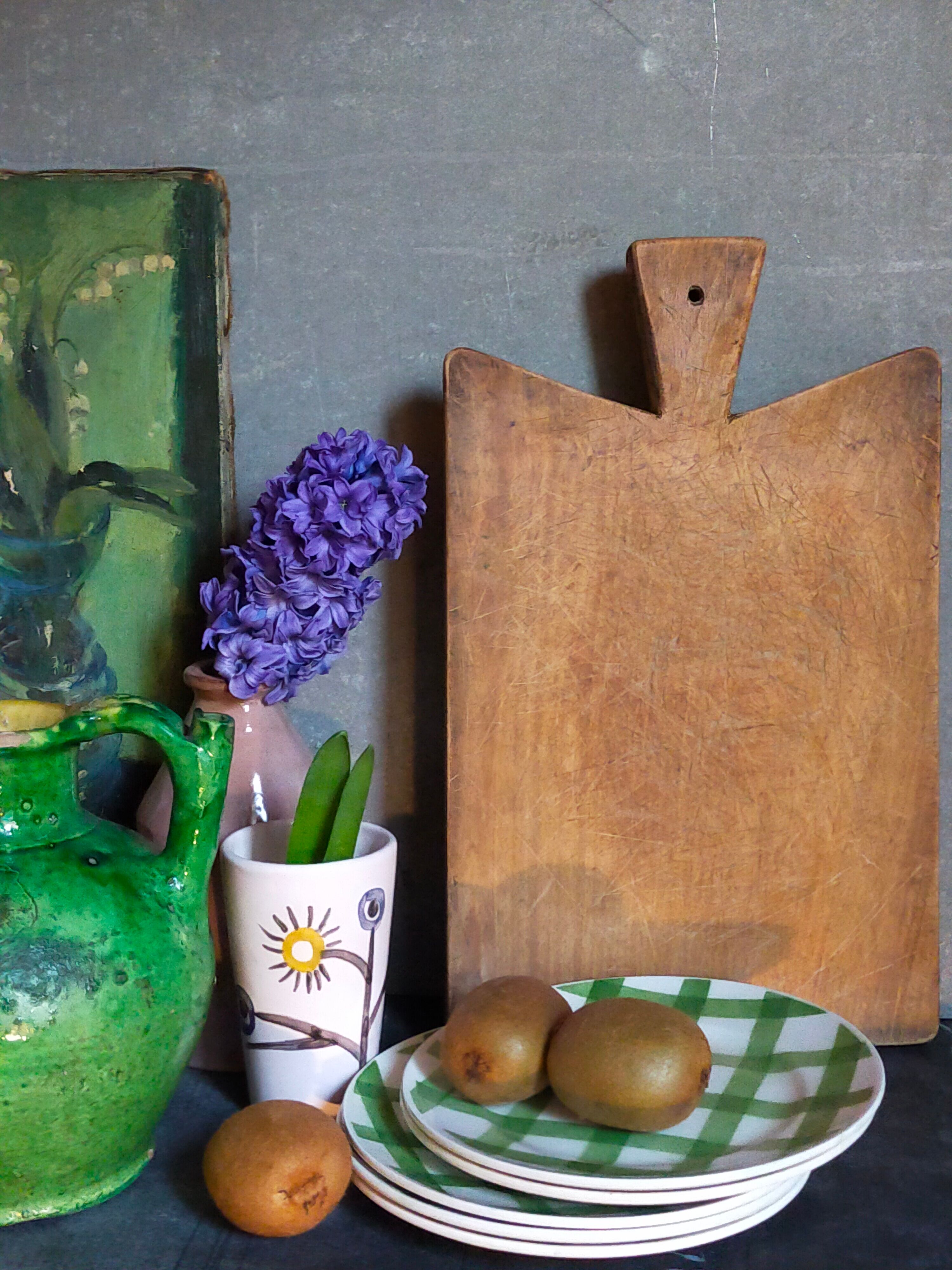 Cutting board in old solid wood