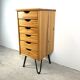 Commode sur pieds en épingle à cheveux, style scandinave