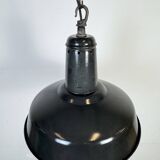 Lampe à suspension industrielle en émail gris foncé français, années 1960