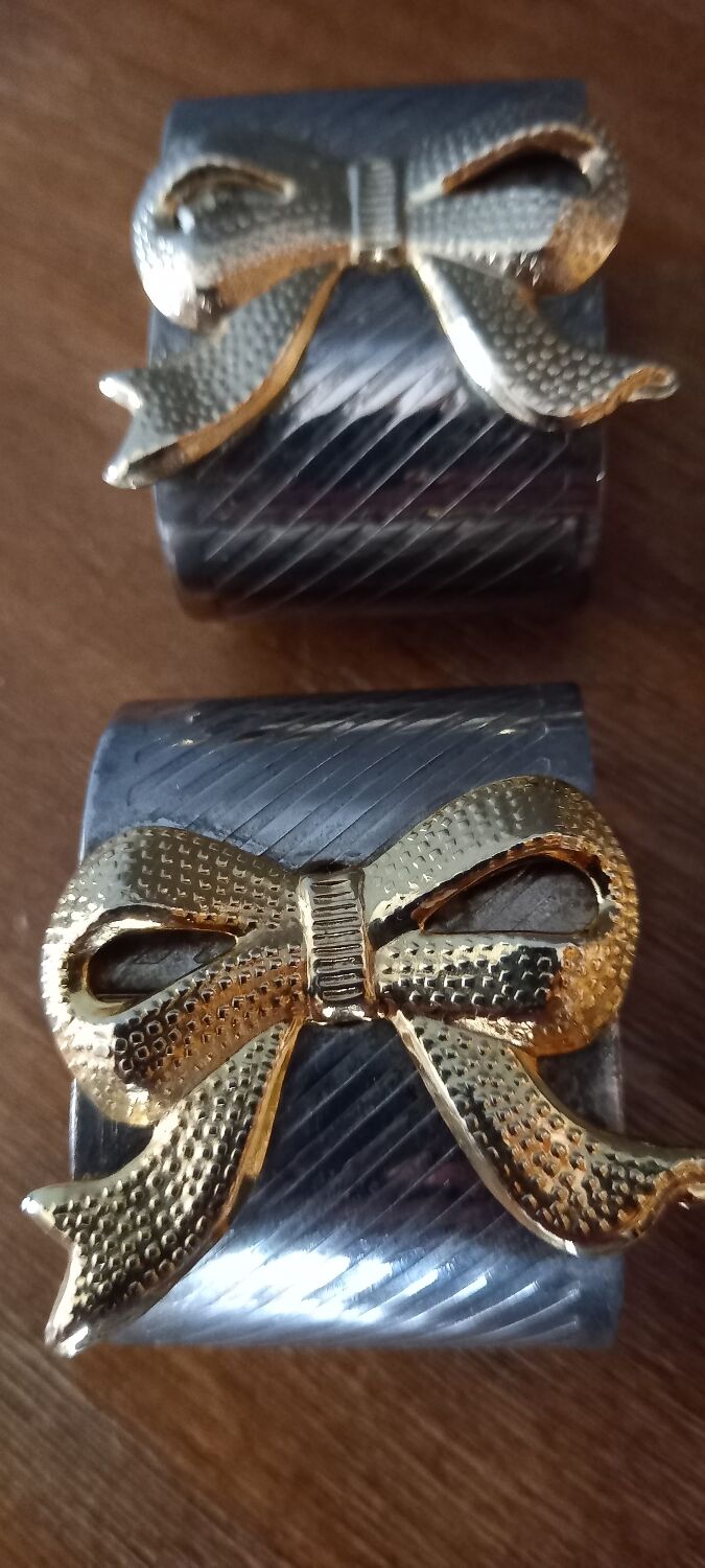 Set of 4 napkin holders