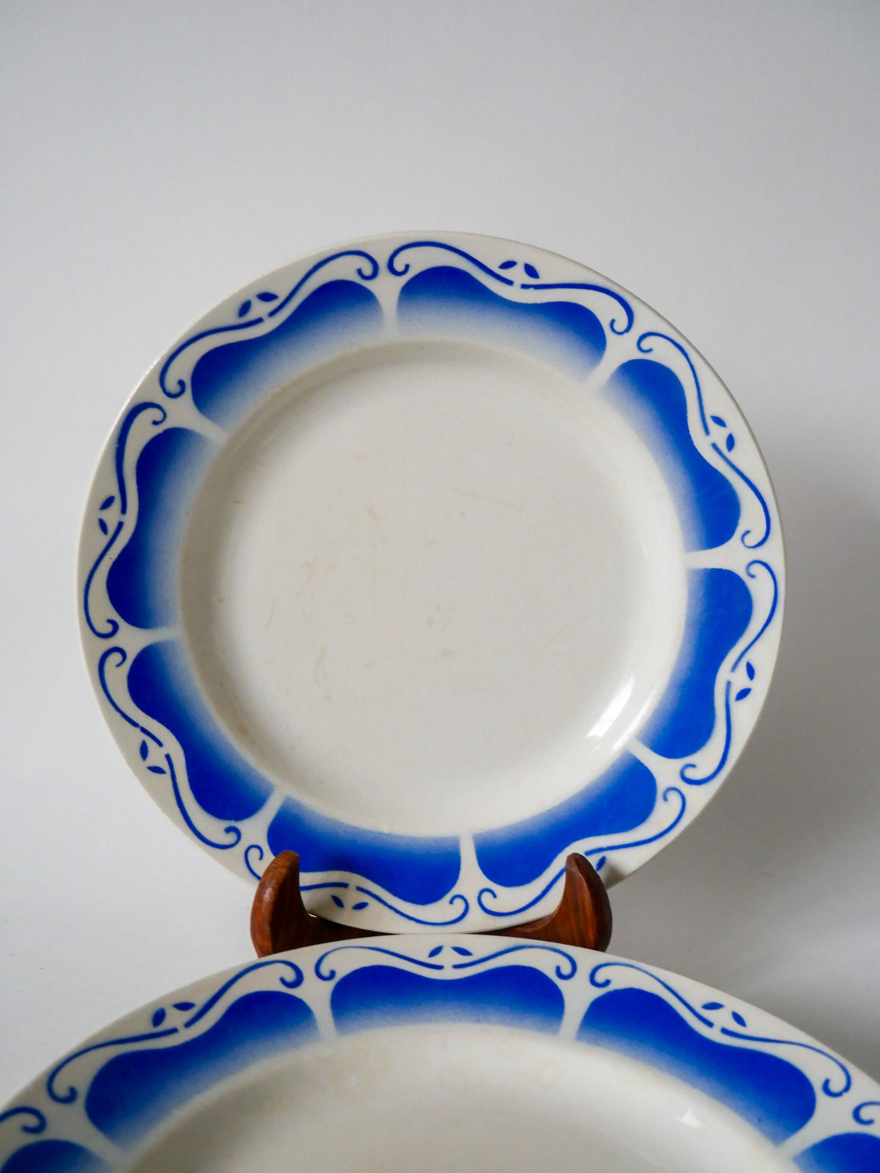 Set of 4 gien royal blue art deco flat plates 1930