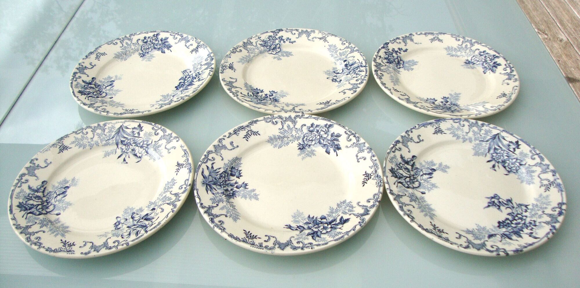 Set of 6 plates of the Art Faïencerie de Choisy-le-Roi