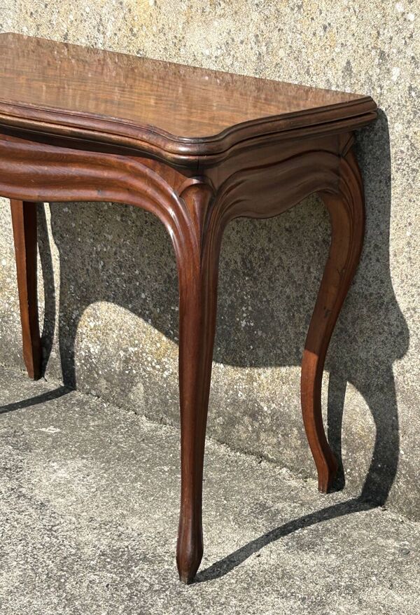 Table de jeu en bois d'acajou Napoléon III, 18ème siècle