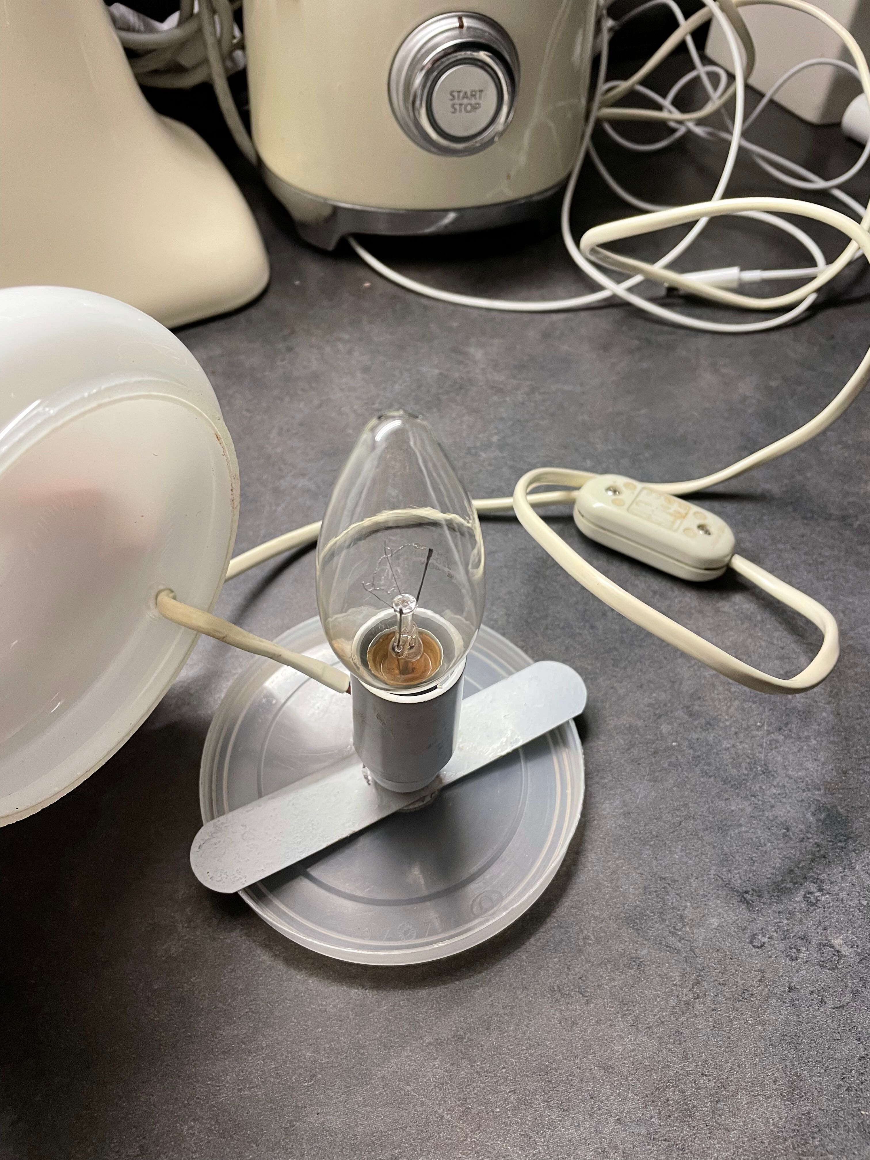 Murano table lamp, opaline glass