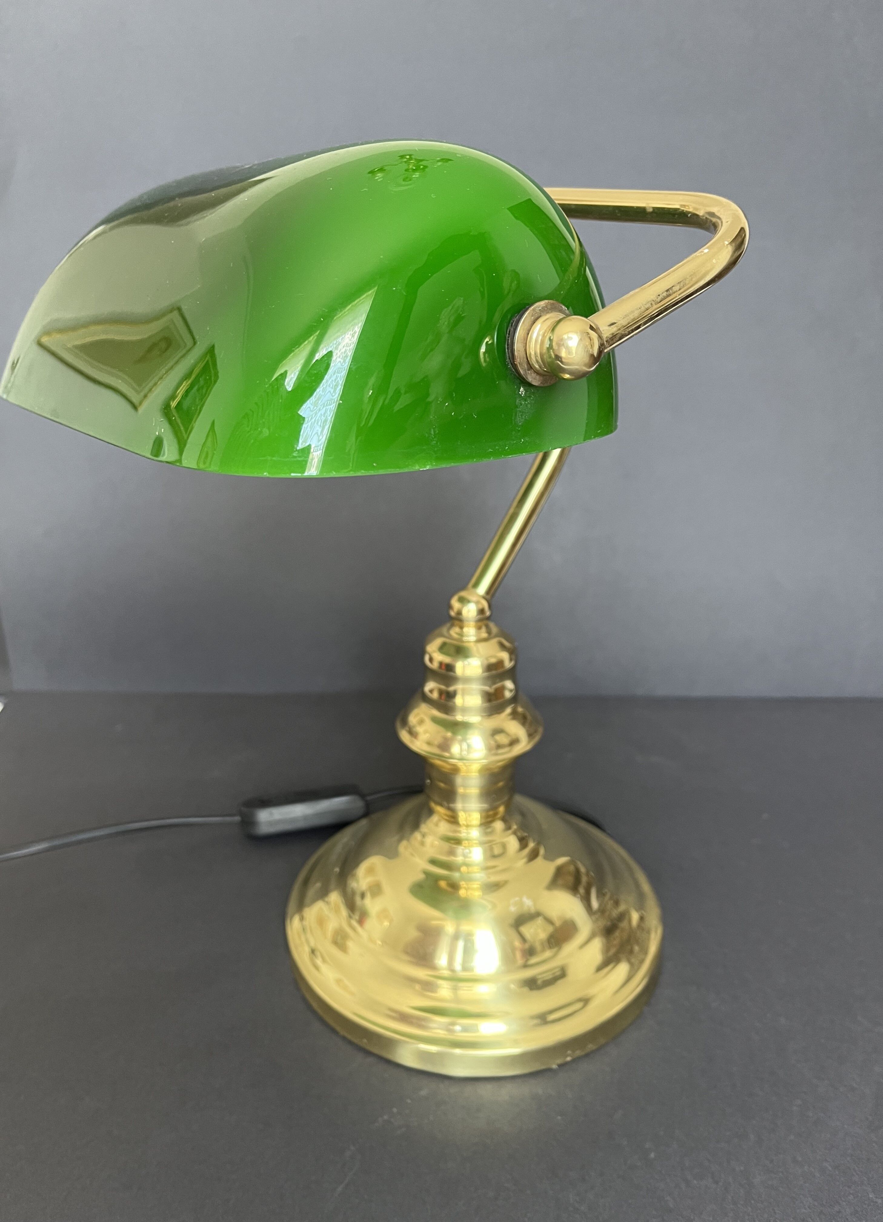 Banker's lamp