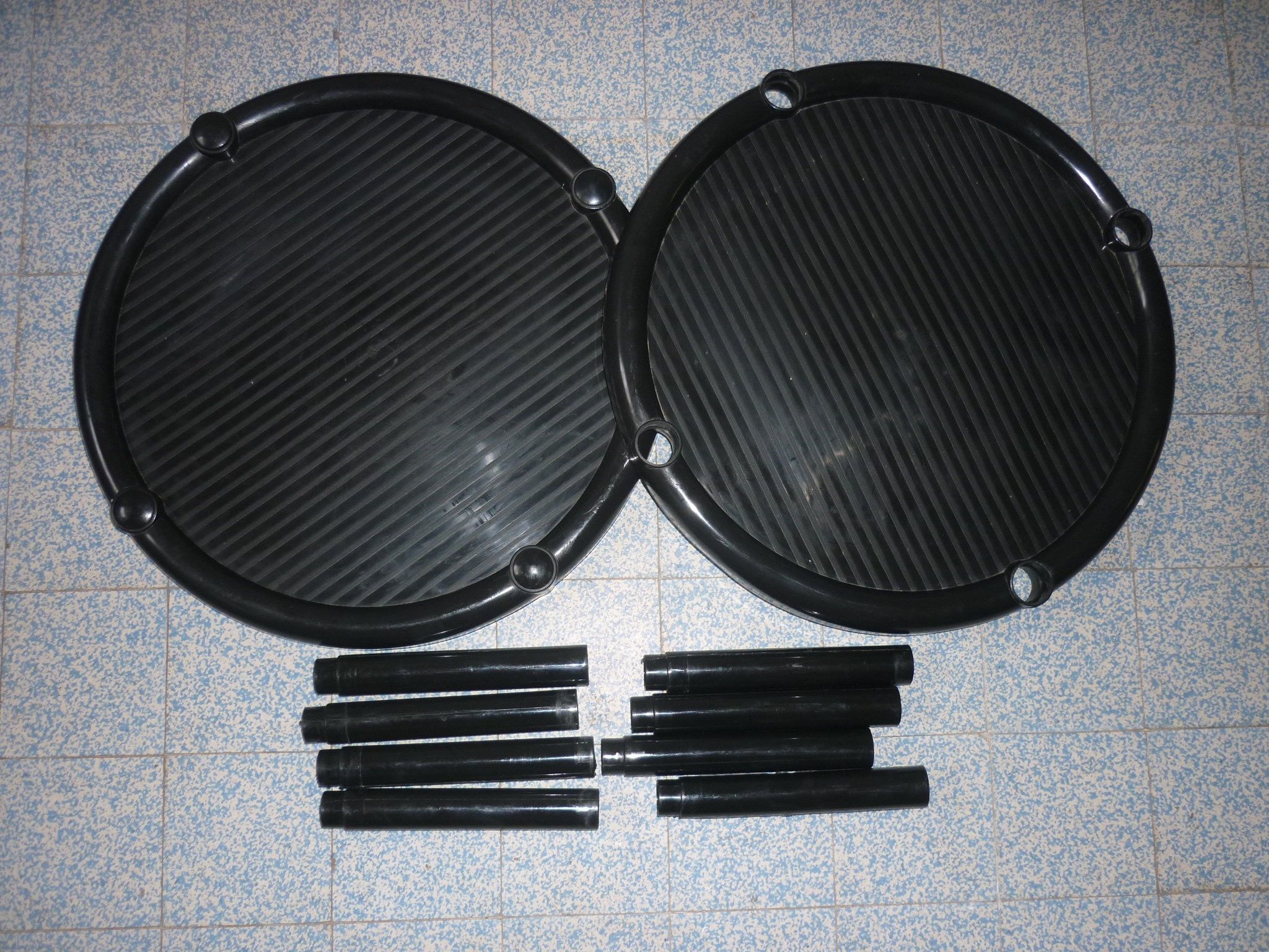 Table noire avec 2 plateaux, 1970