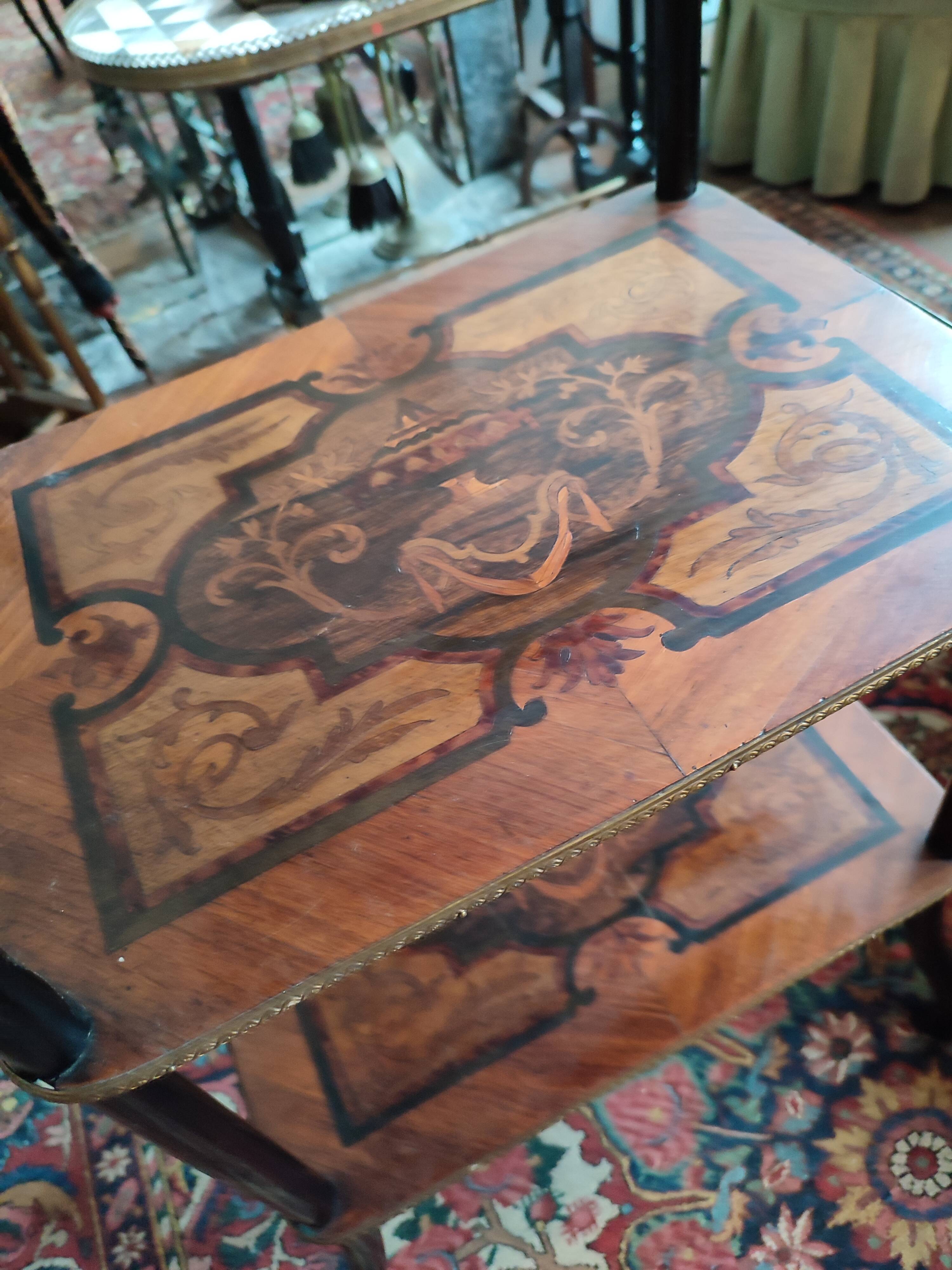 Harness serves Napoleon lII inlaid