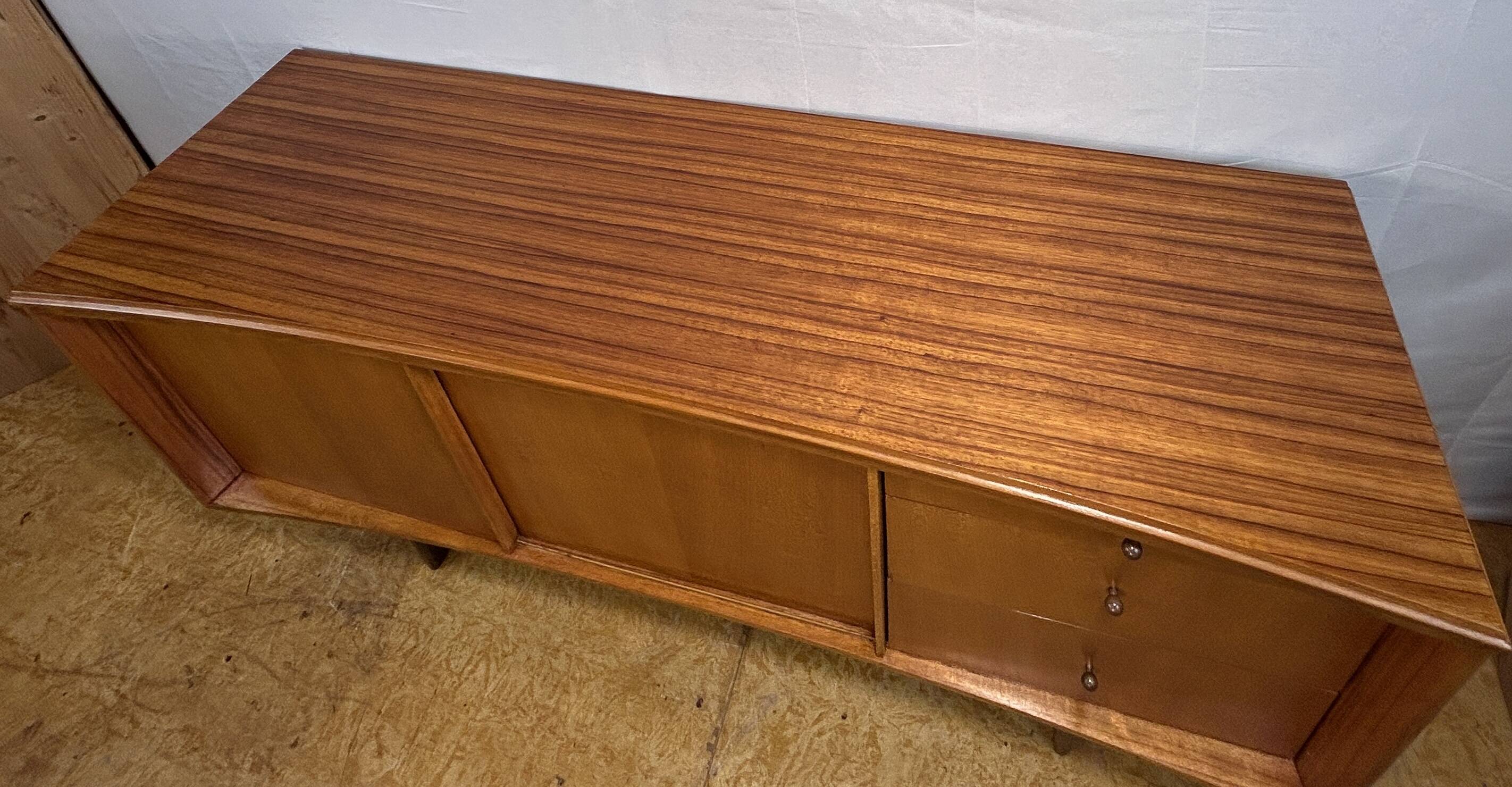 Buffet en teck par Lebus, années 1960