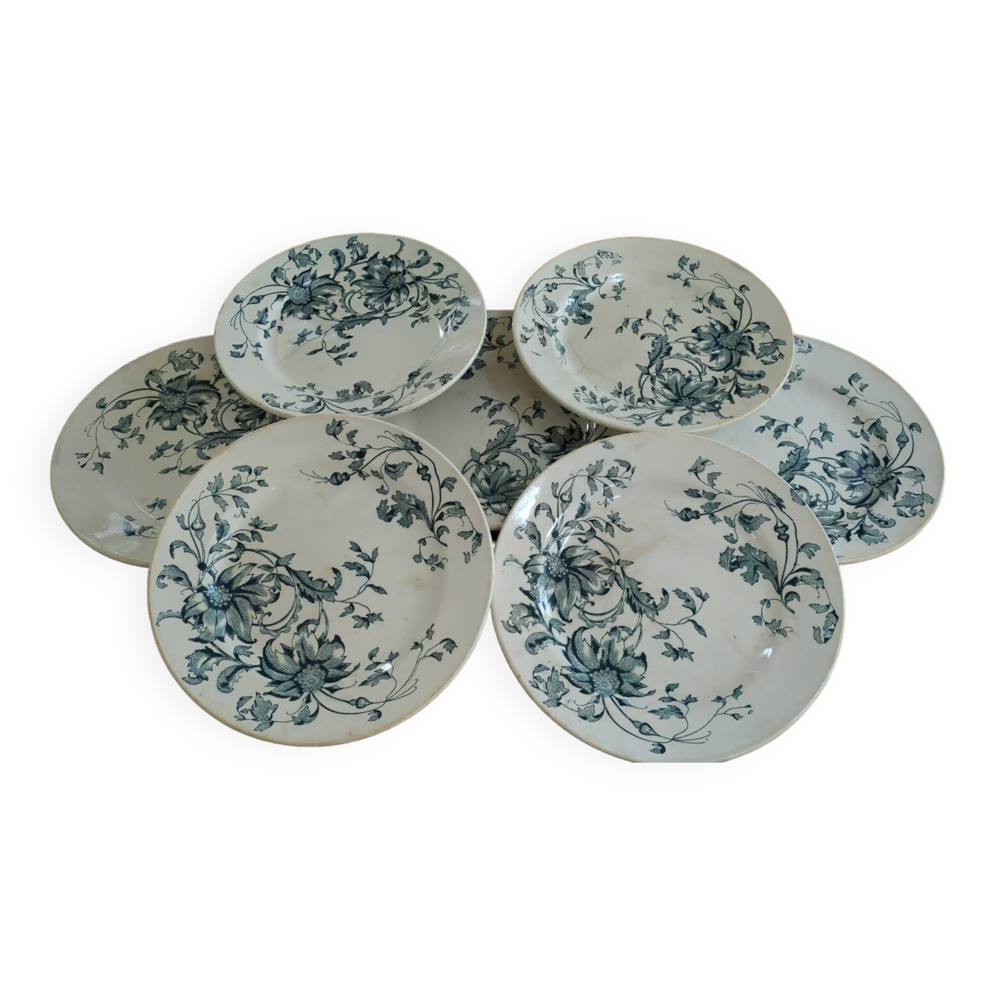 Lot 7 Terre de Feu plates from Grigny