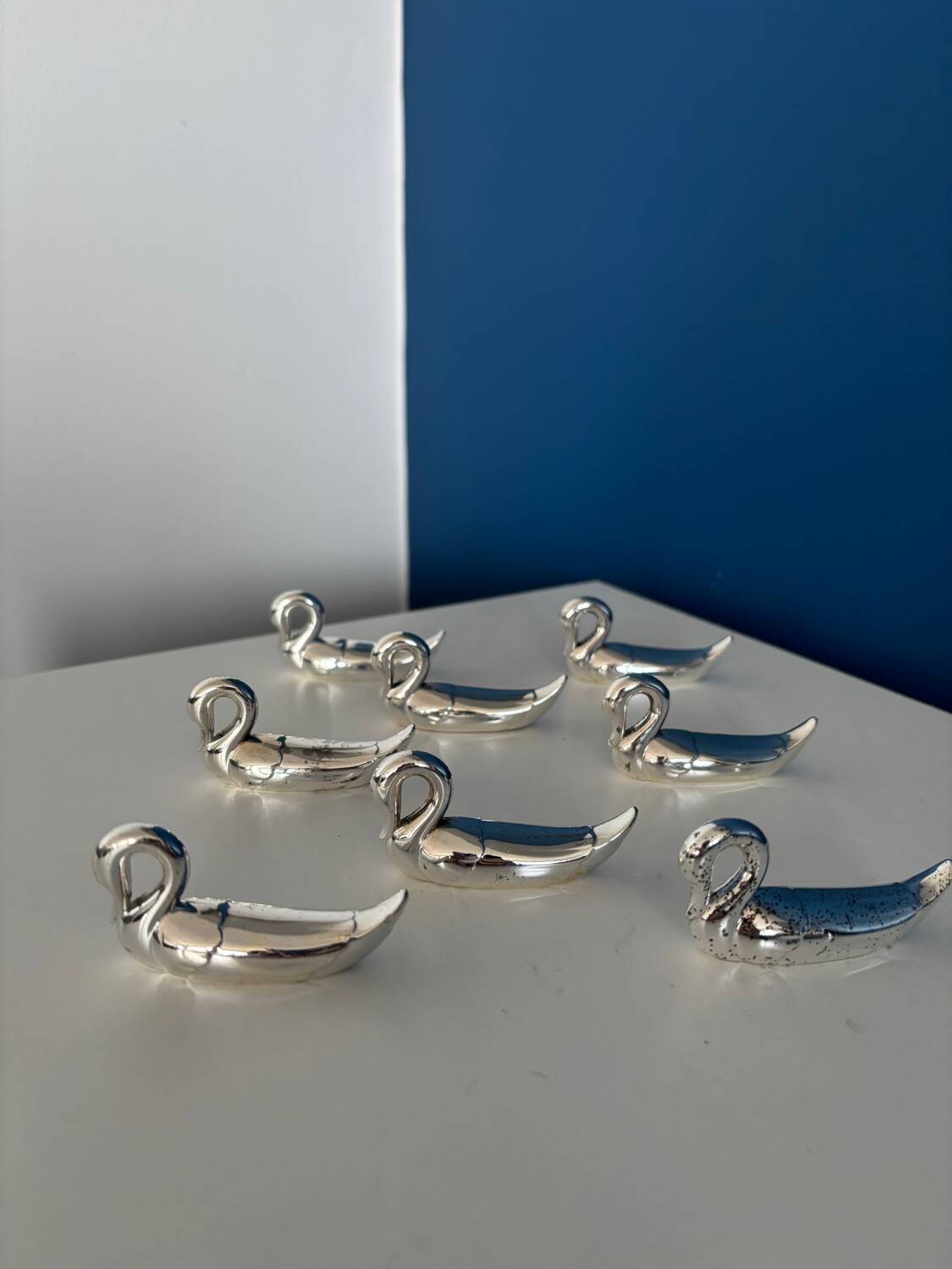 8 vintage silver-plated swan knife rests