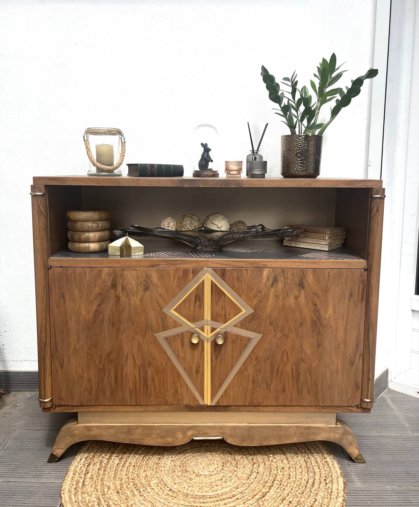 Ancien buffet bas Art déco pied moustache