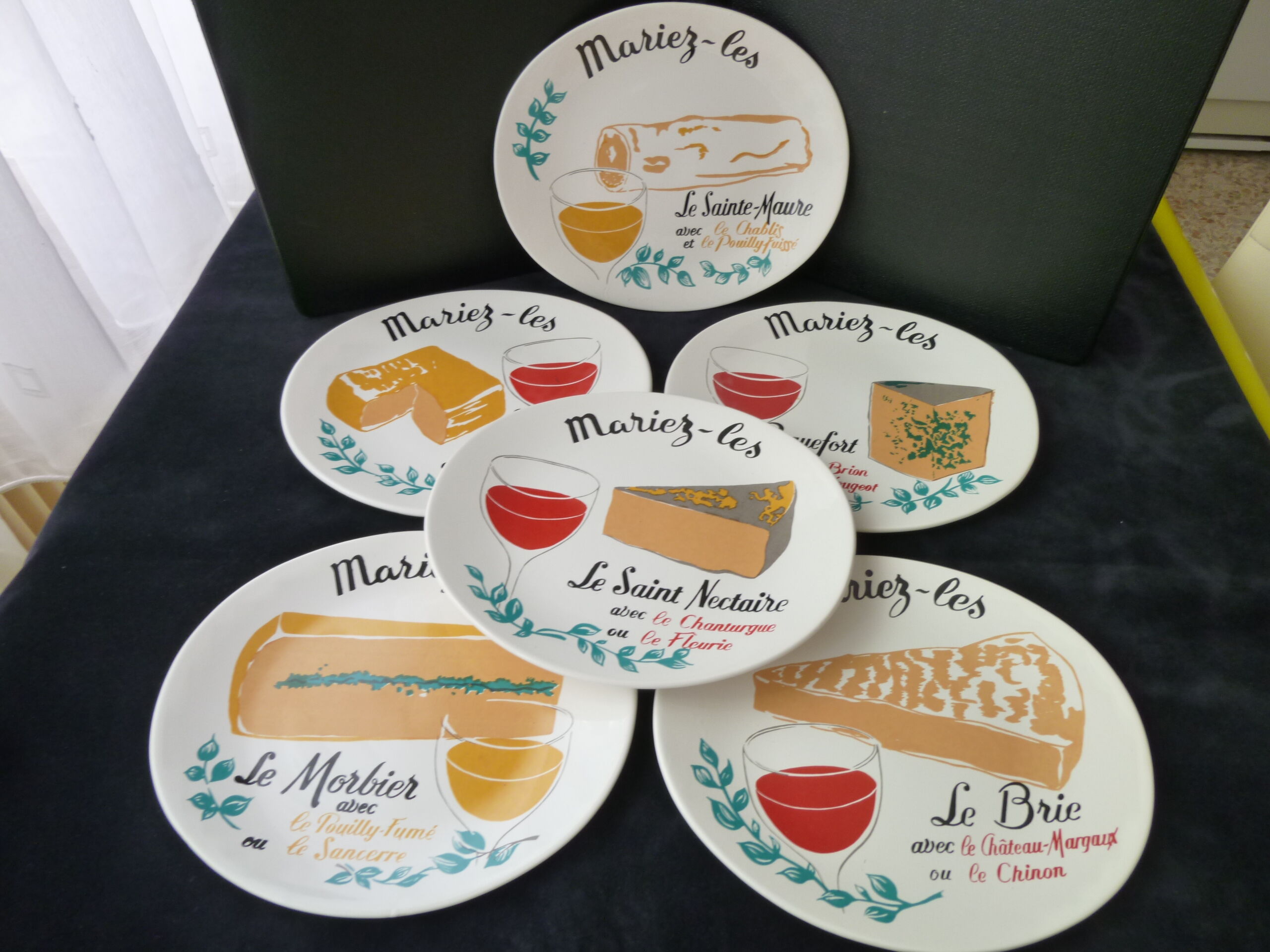 Set of 6 Cheese Plates in Salins Faïence "Marions Les"