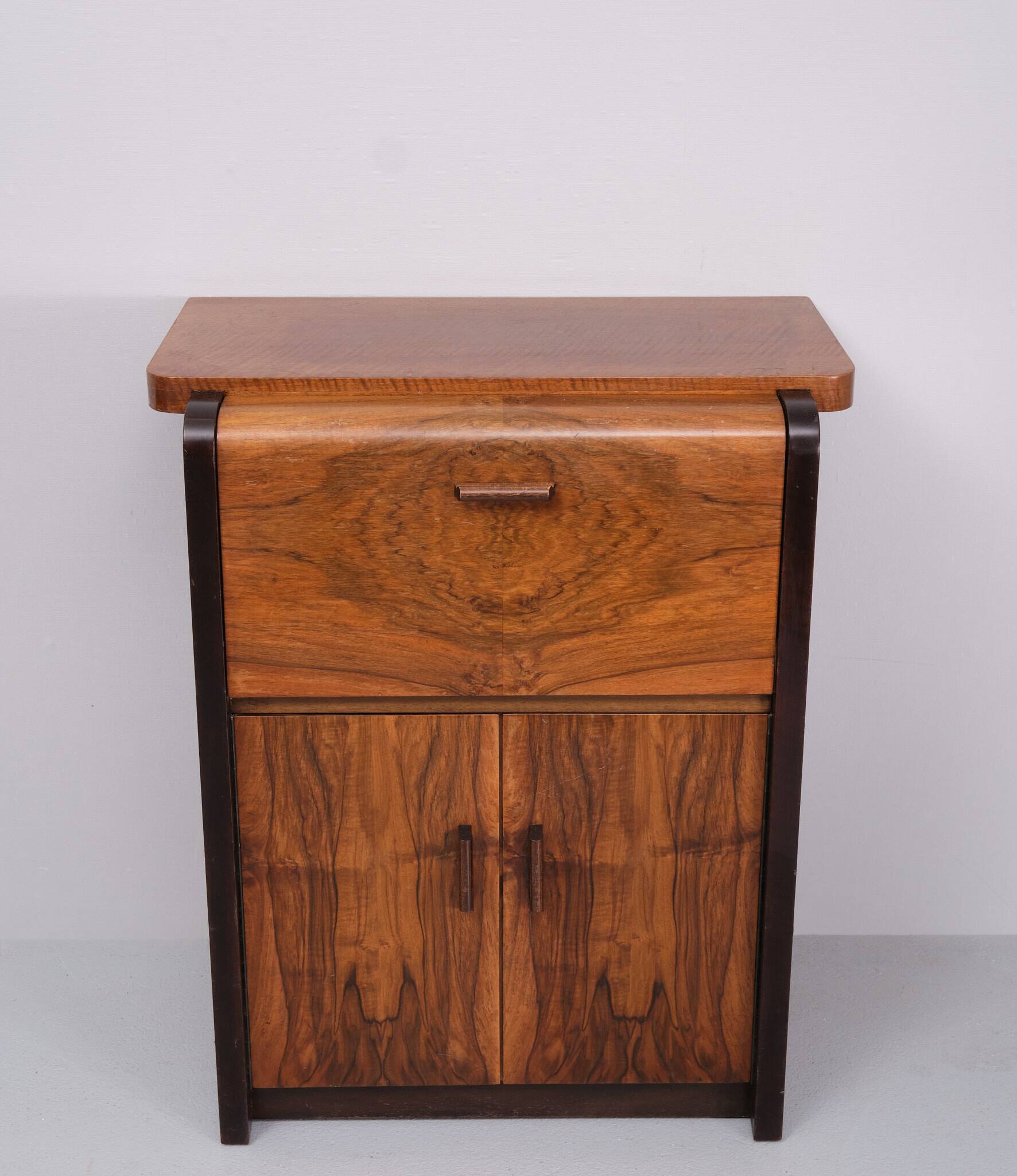Art Deco furniture in burl wood from the 1920s, Netherlands.