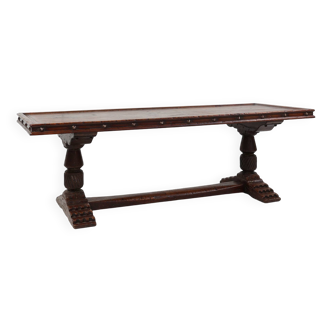 16th Century primitive full oak Spanish ship table with beautiful patina