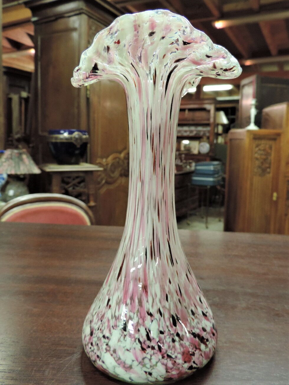 Clichy glassware vase