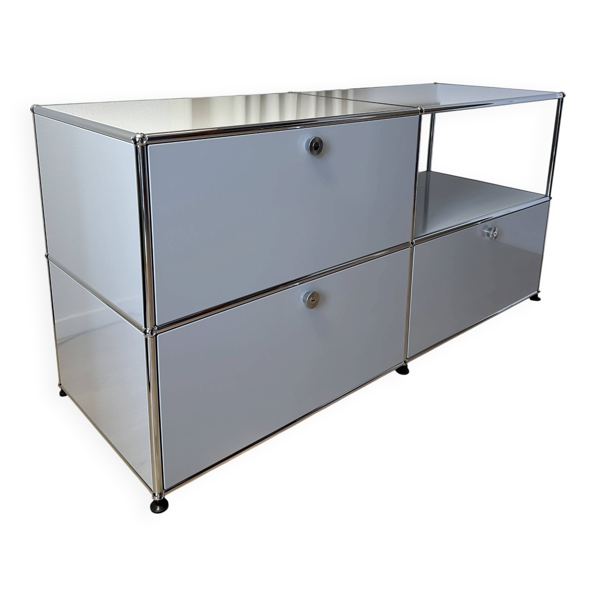 USM Haller Commode in Light Grey