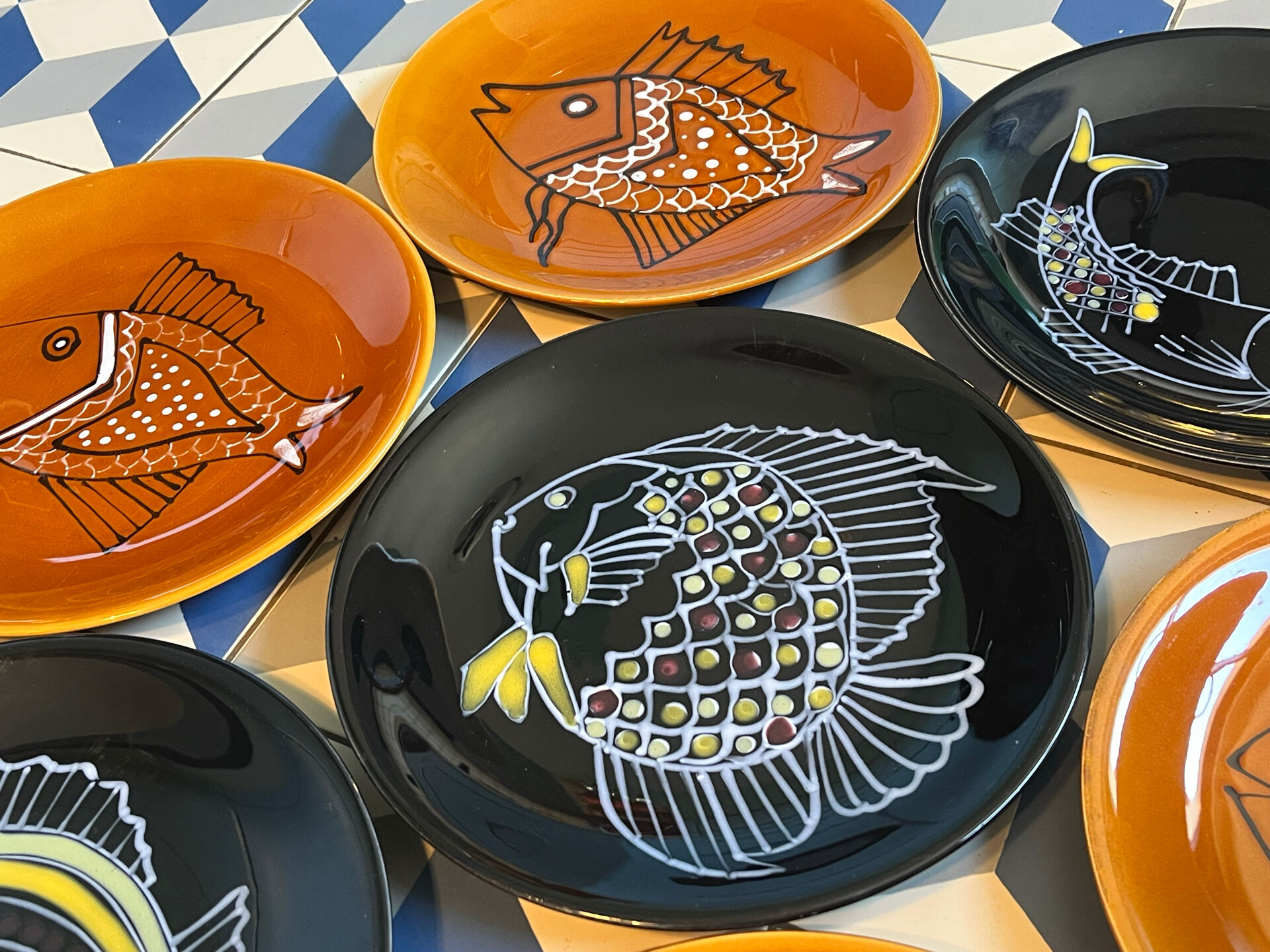 10 assiettes plates Robert Picault poisson