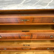 Elegant antique chest of drawers, dating to the early 20th century, ci