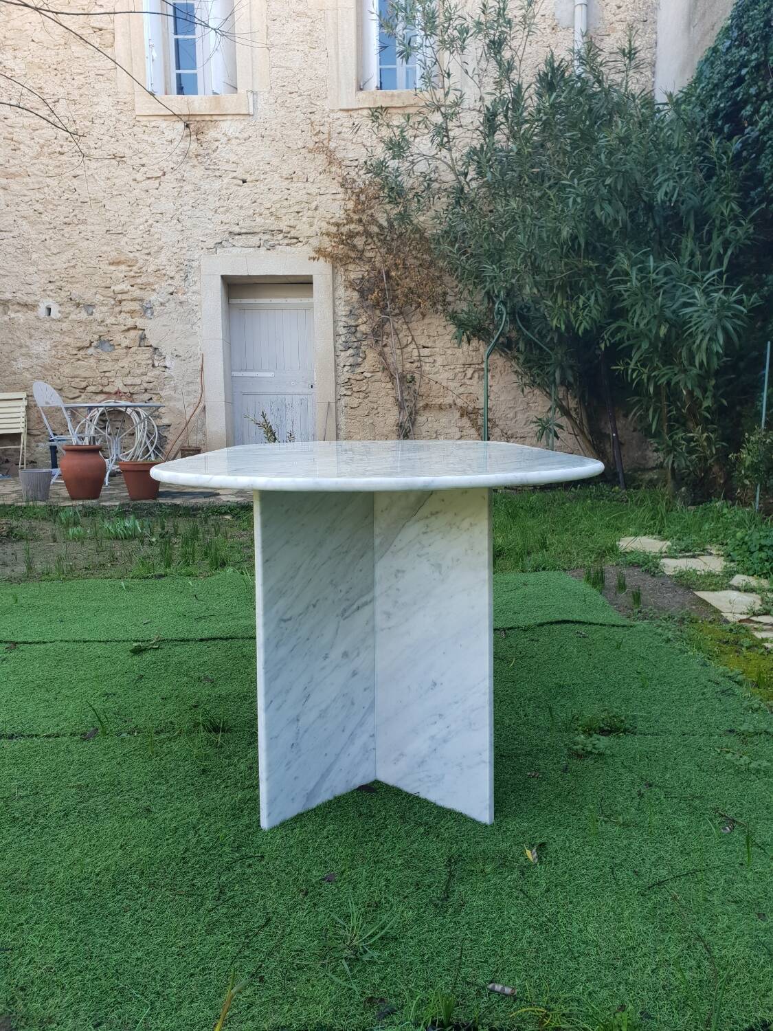 Marble dining table 1980