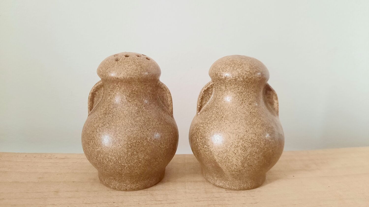 Stoneware pepper shaker