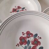 7 Salins Odile soup plates – raspberry flowers & blue border