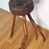 Tabouret tripode art populaire cep de vigne