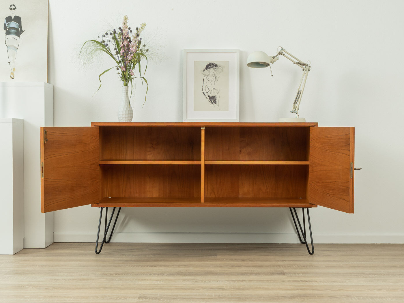 1950s dresser