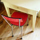 Chaise en formica rose