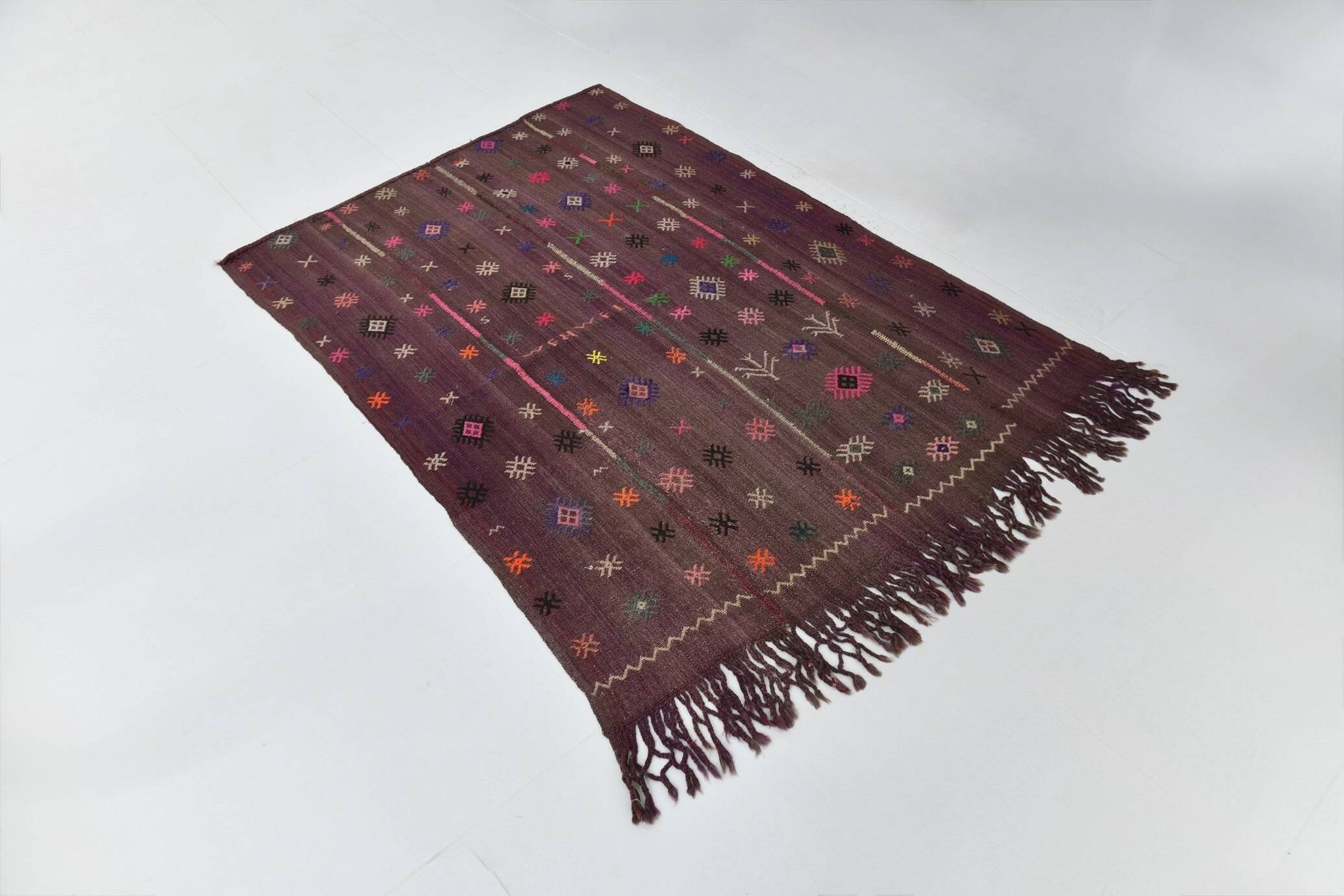 Burgundy Art Deco Vintage Kilim Rug, 118x124Cm