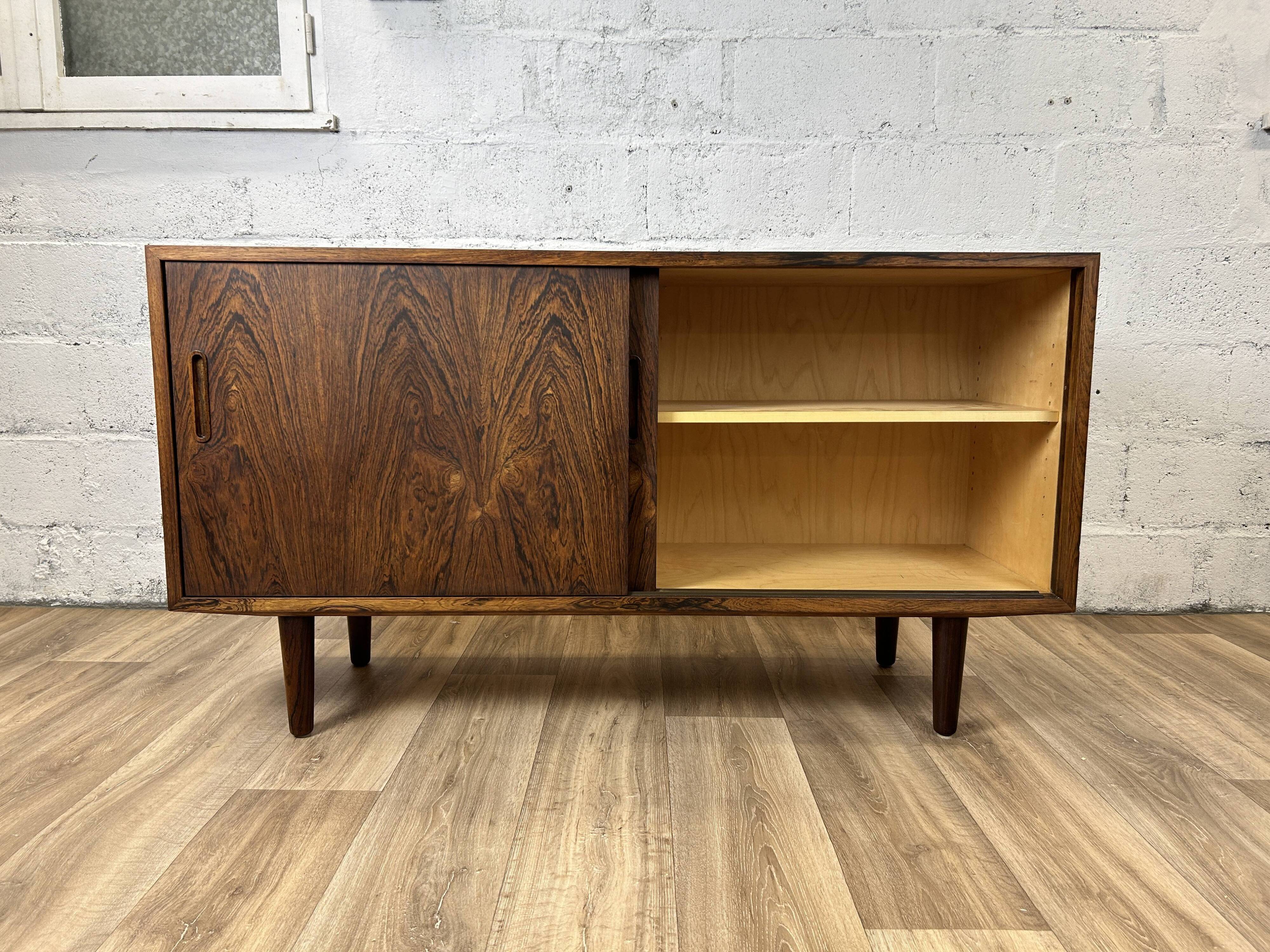 Vintage Scandinavian rosewood sideboard by Hundevad, 1960s