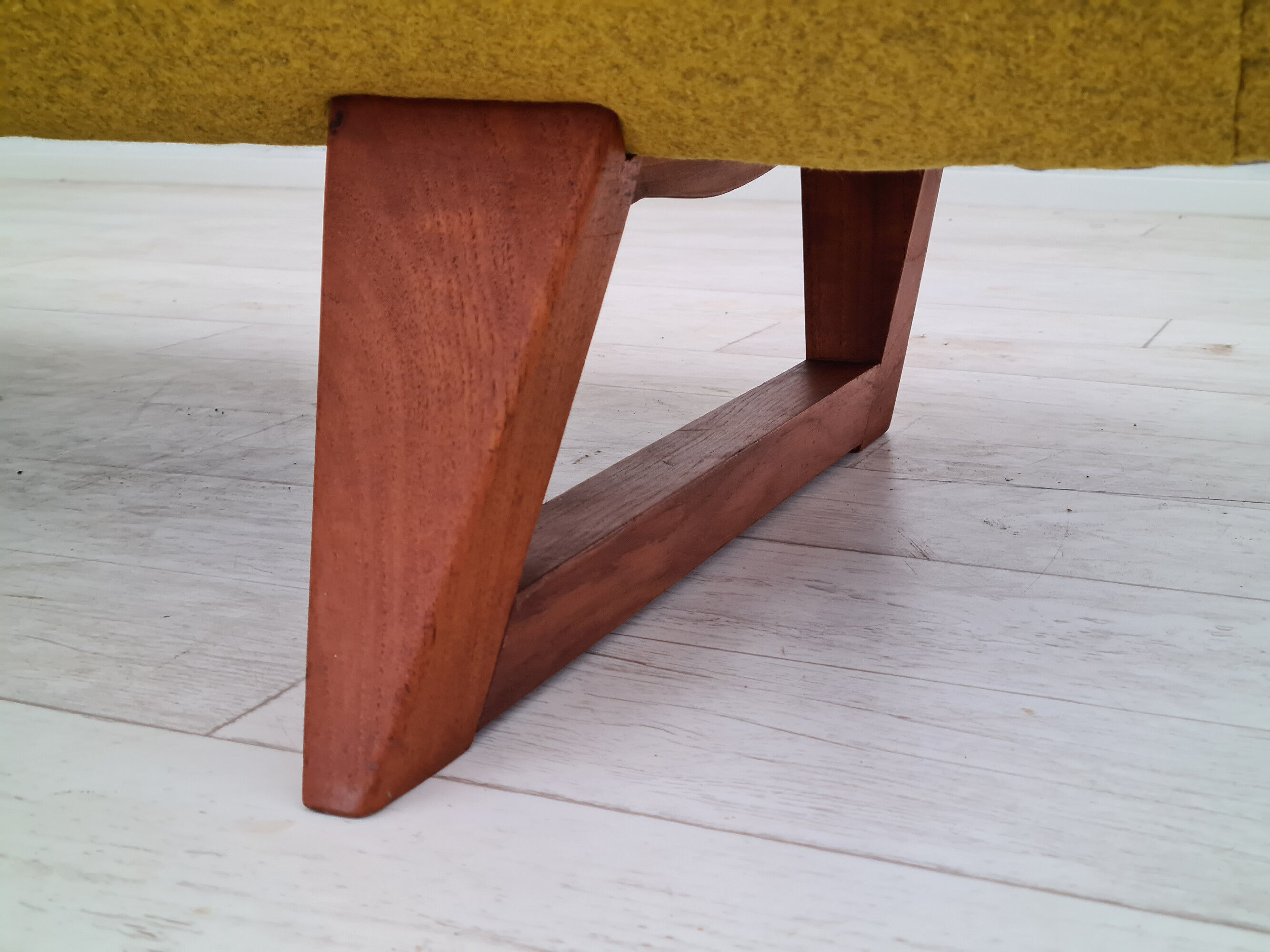 Canapé 3 modèle H.M.11, design danois par Illum Wikkelsø