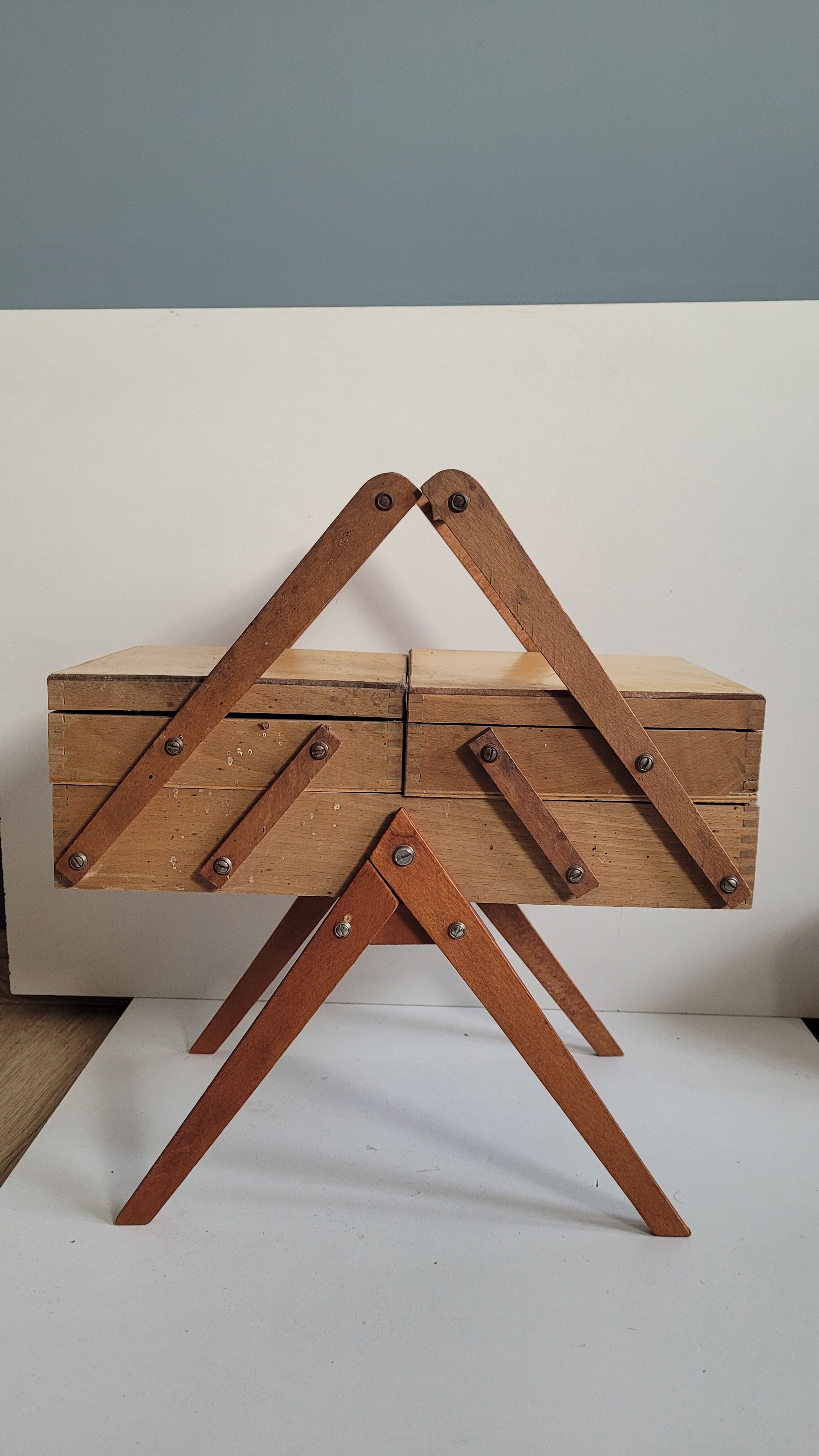 Standing seamstress 1