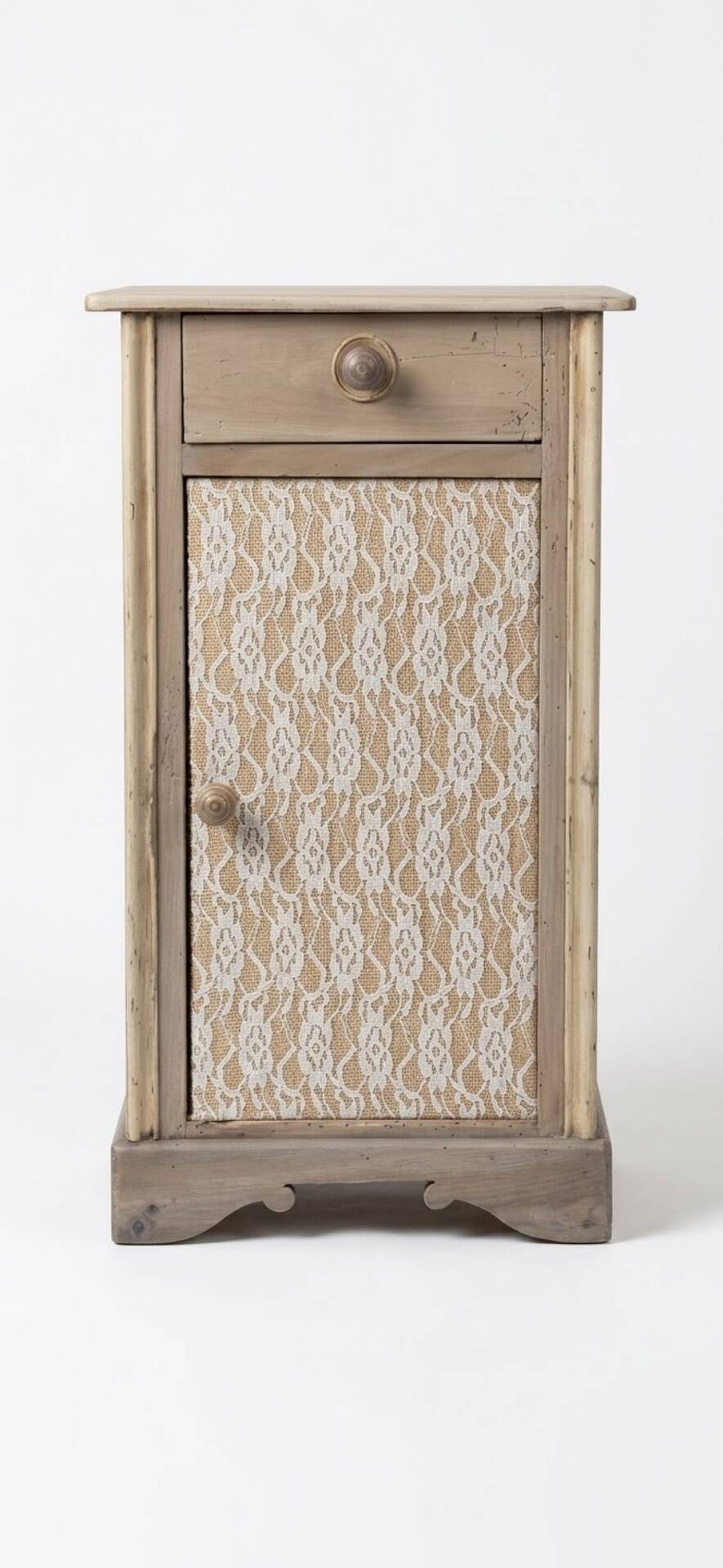 Chevet ancien fabrication artisanale